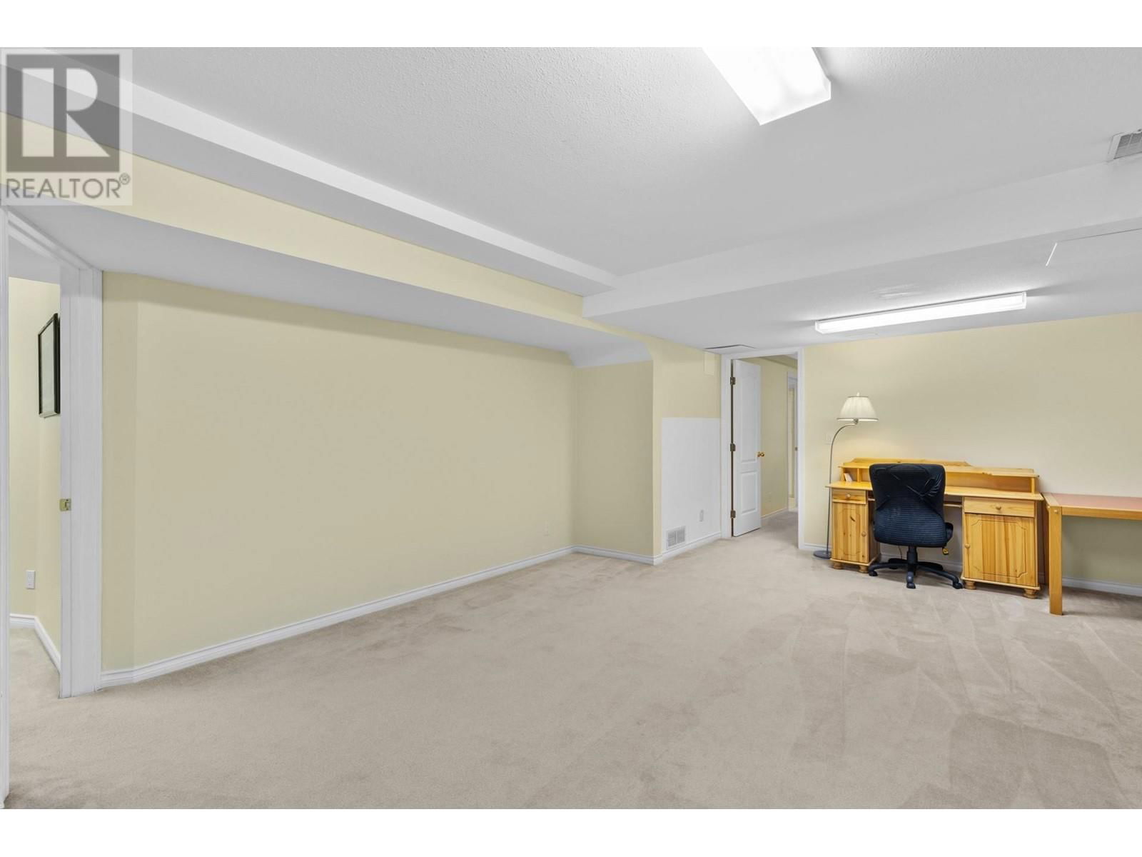 1786 SPRUCEDALE COURT Image 35