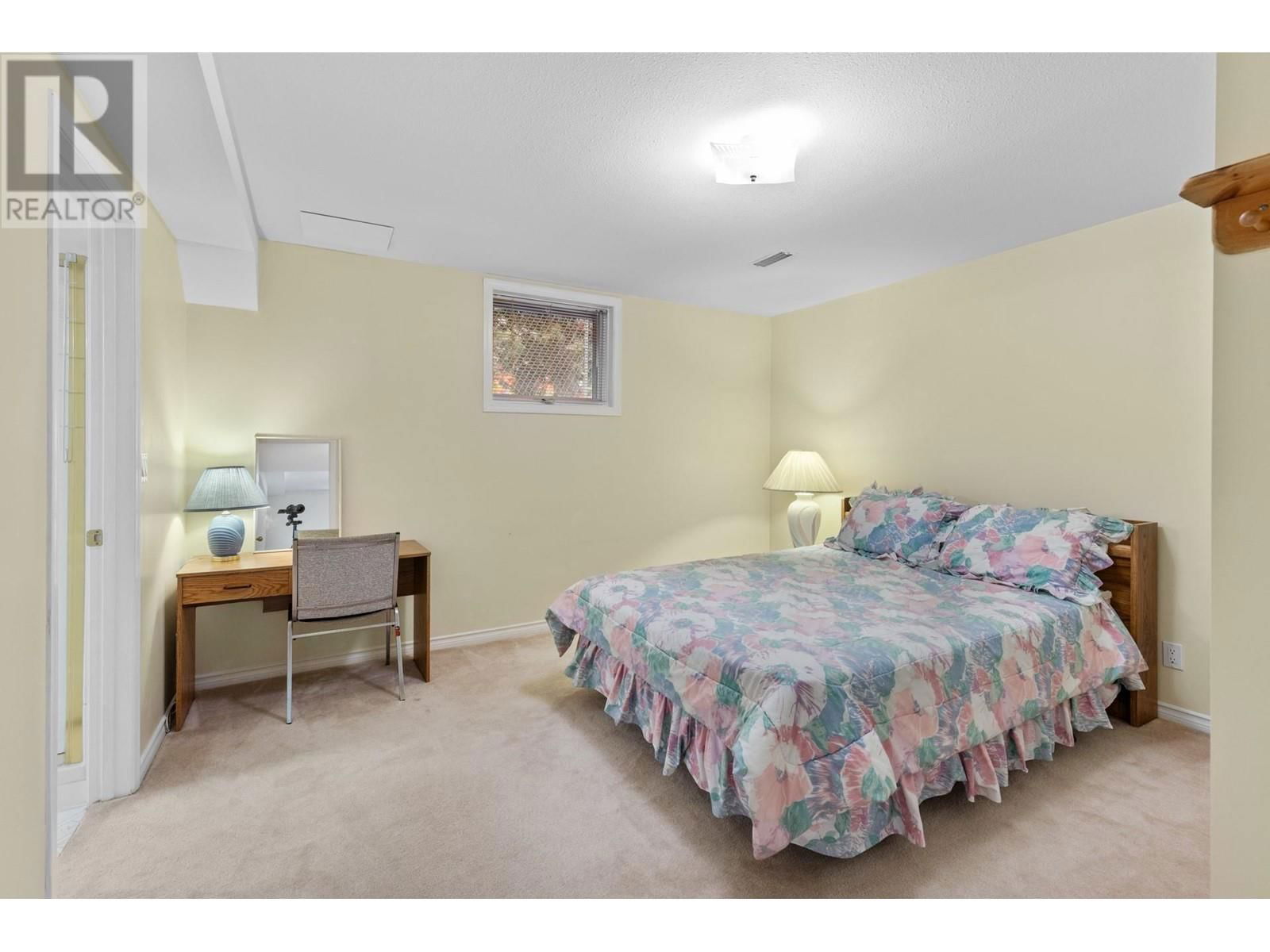 1786 SPRUCEDALE COURT Image 36