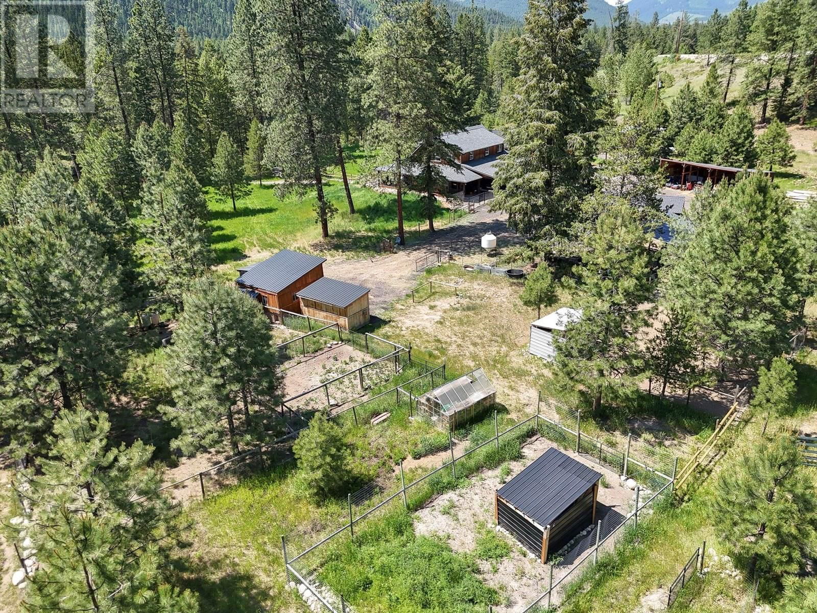 6241 33 HIGHWAY Image 84
