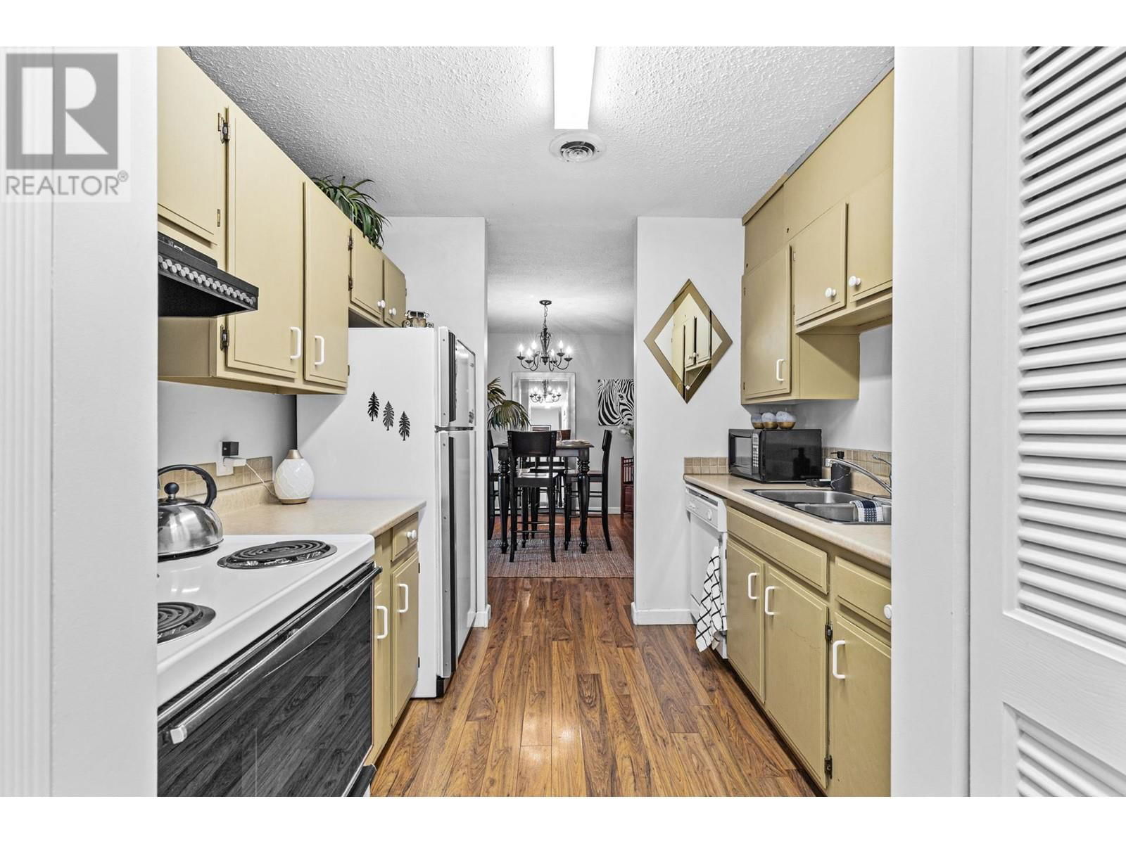 218 - 1665 UFTON COURT Image 7