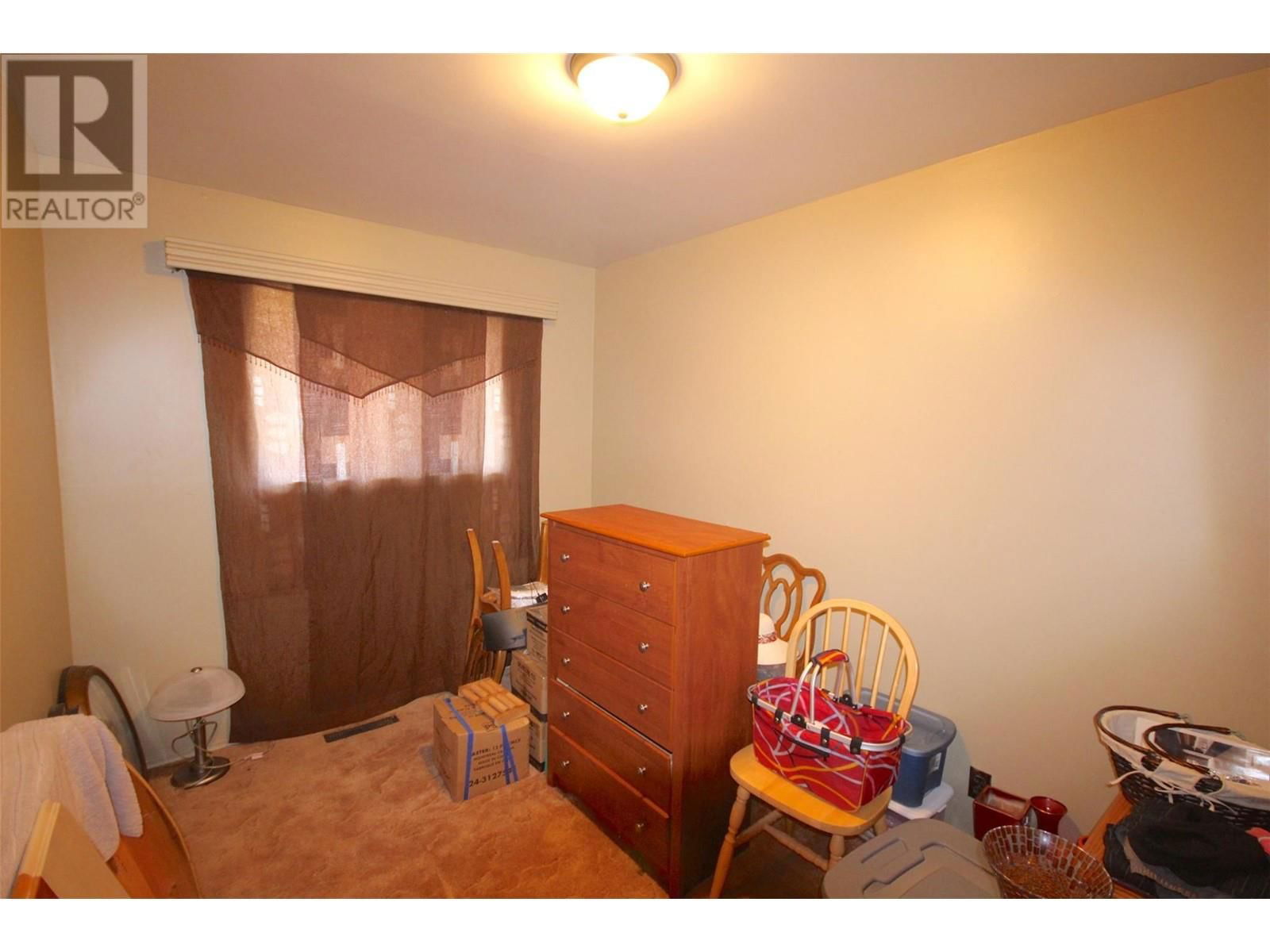 916 112 AVENUE Image 14
