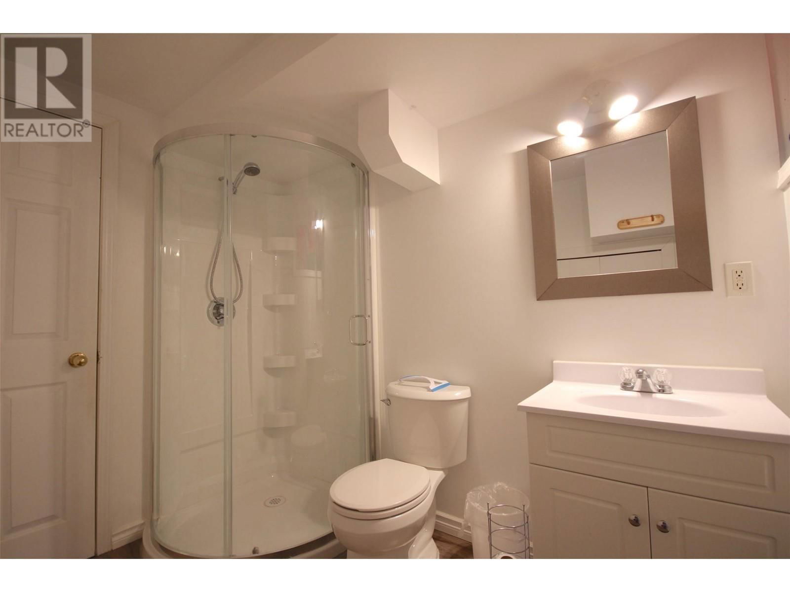 916 112 AVENUE Image 18