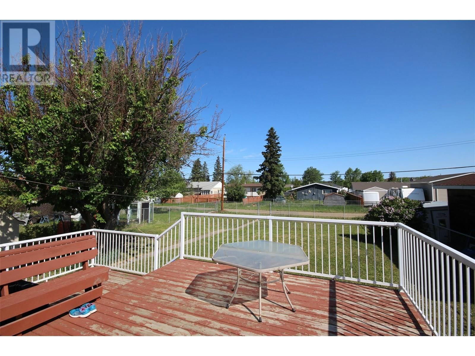 916 112 AVENUE Image 24