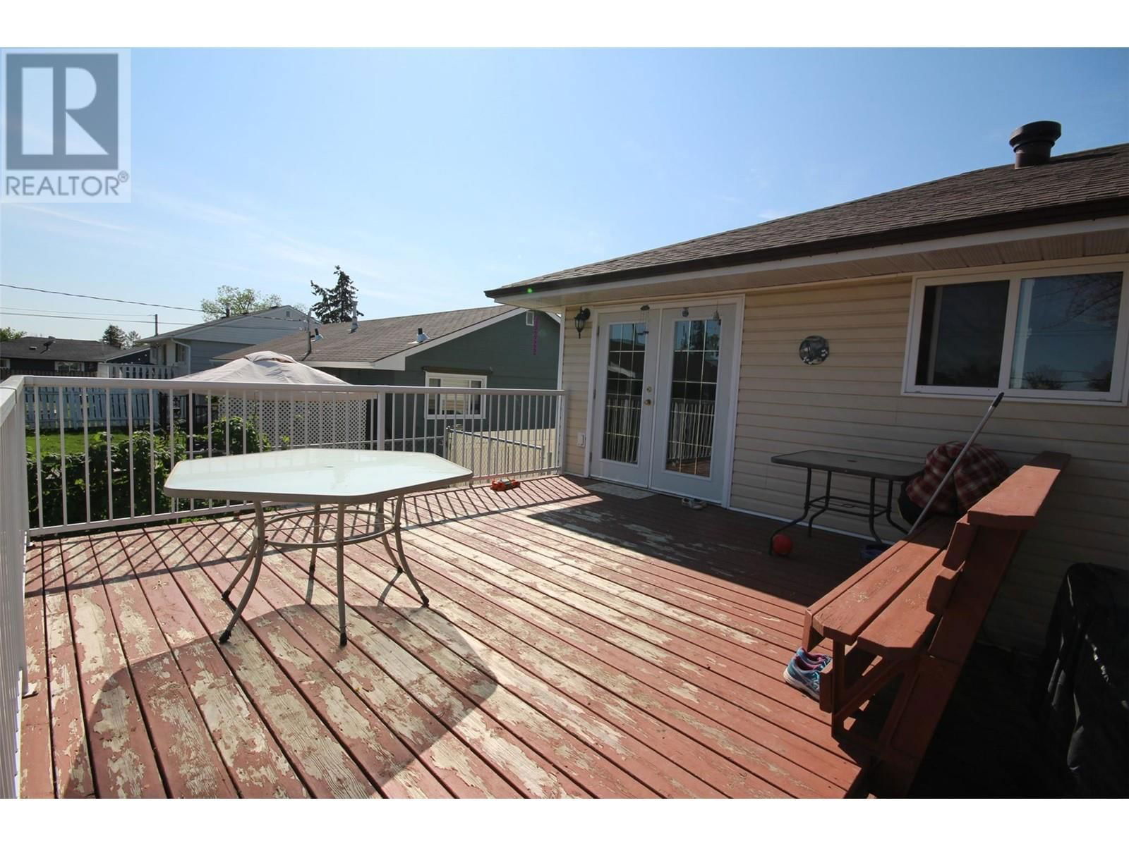 916 112 AVENUE Image 25