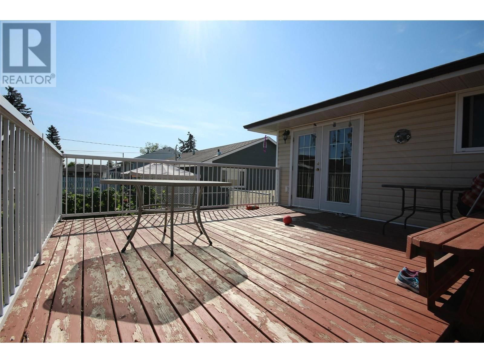 916 112 AVENUE Image 27