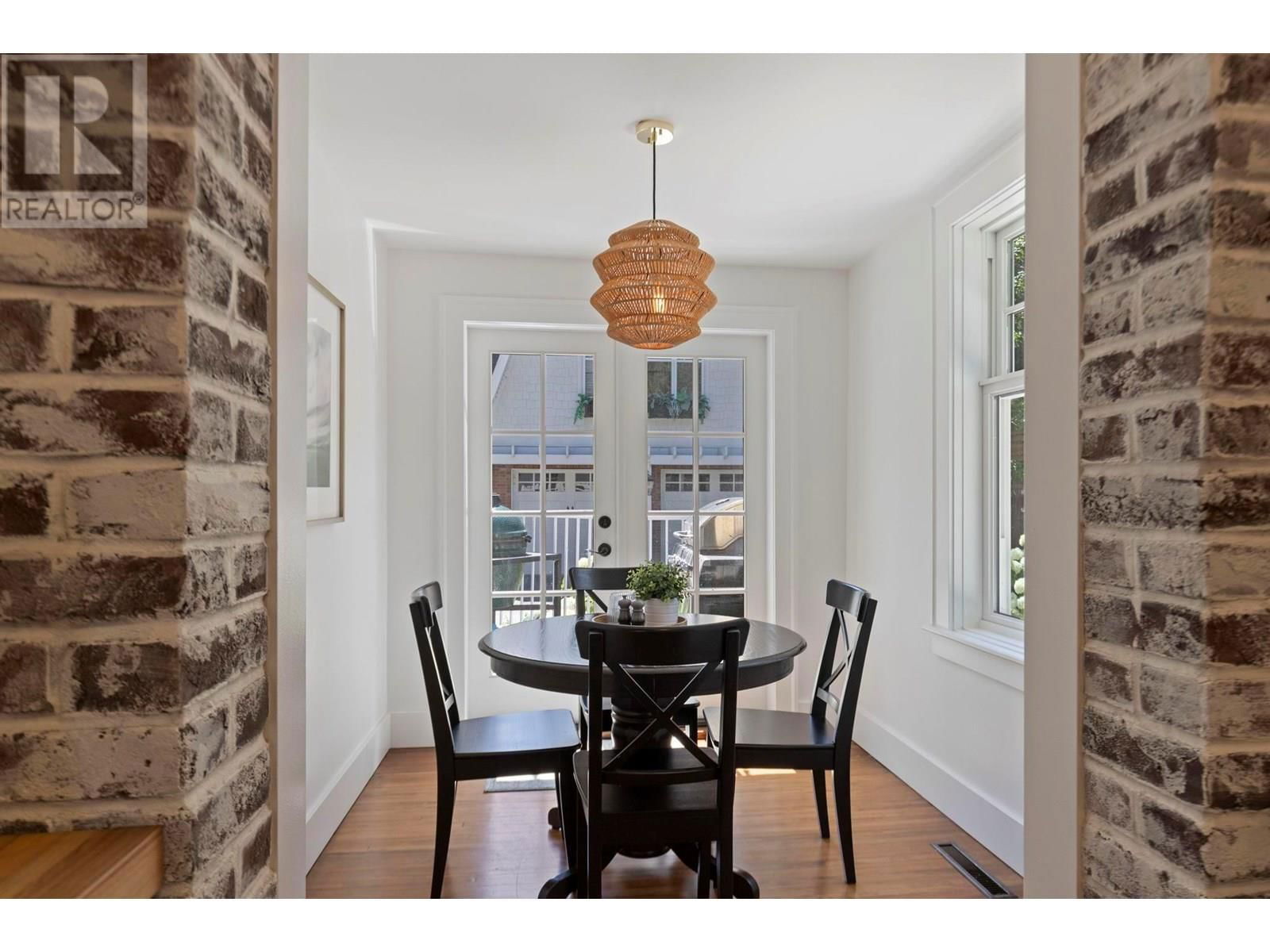 1001 LAWRENCE AVENUE Image 10