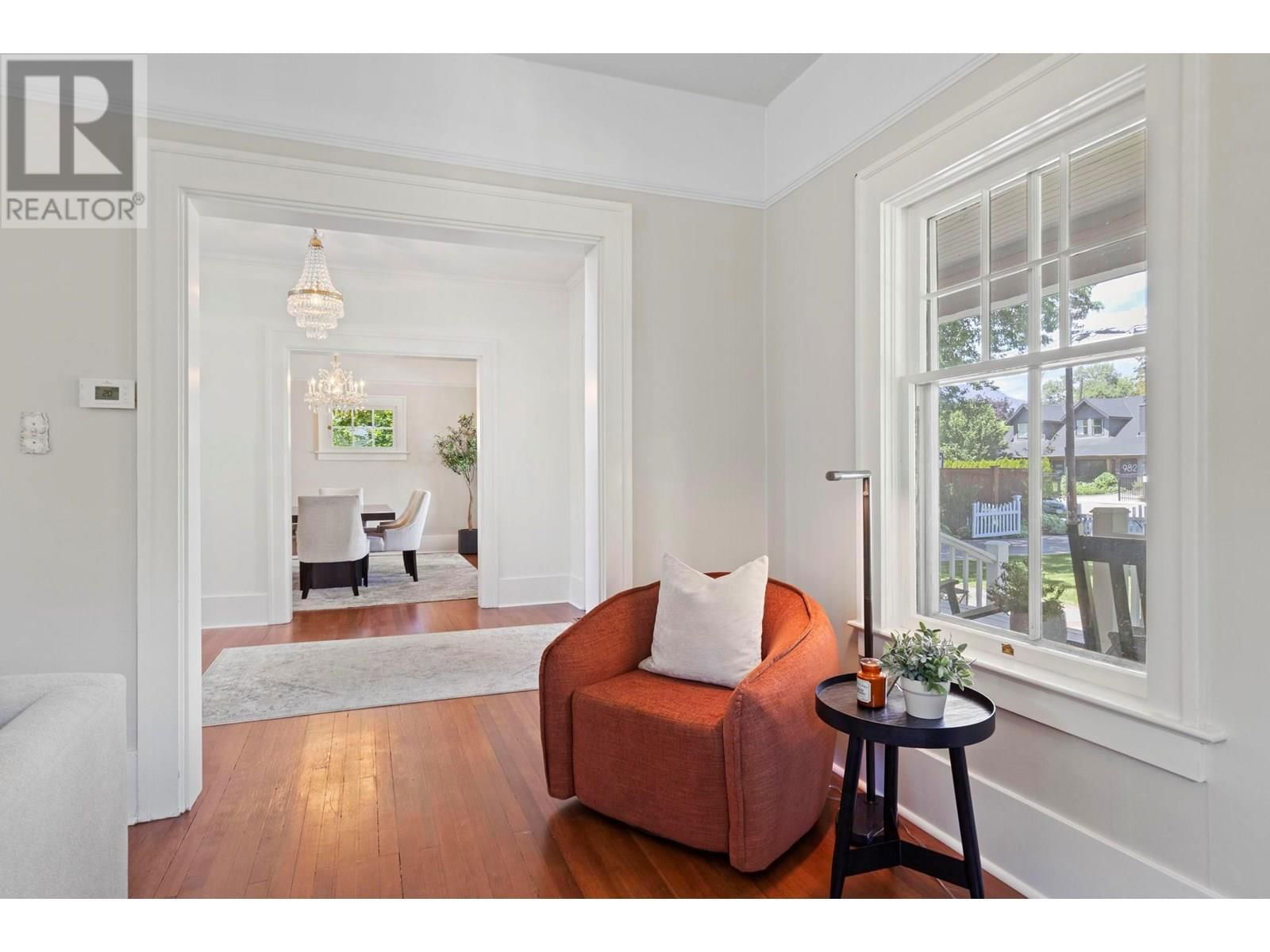 1001 LAWRENCE AVENUE Image 18