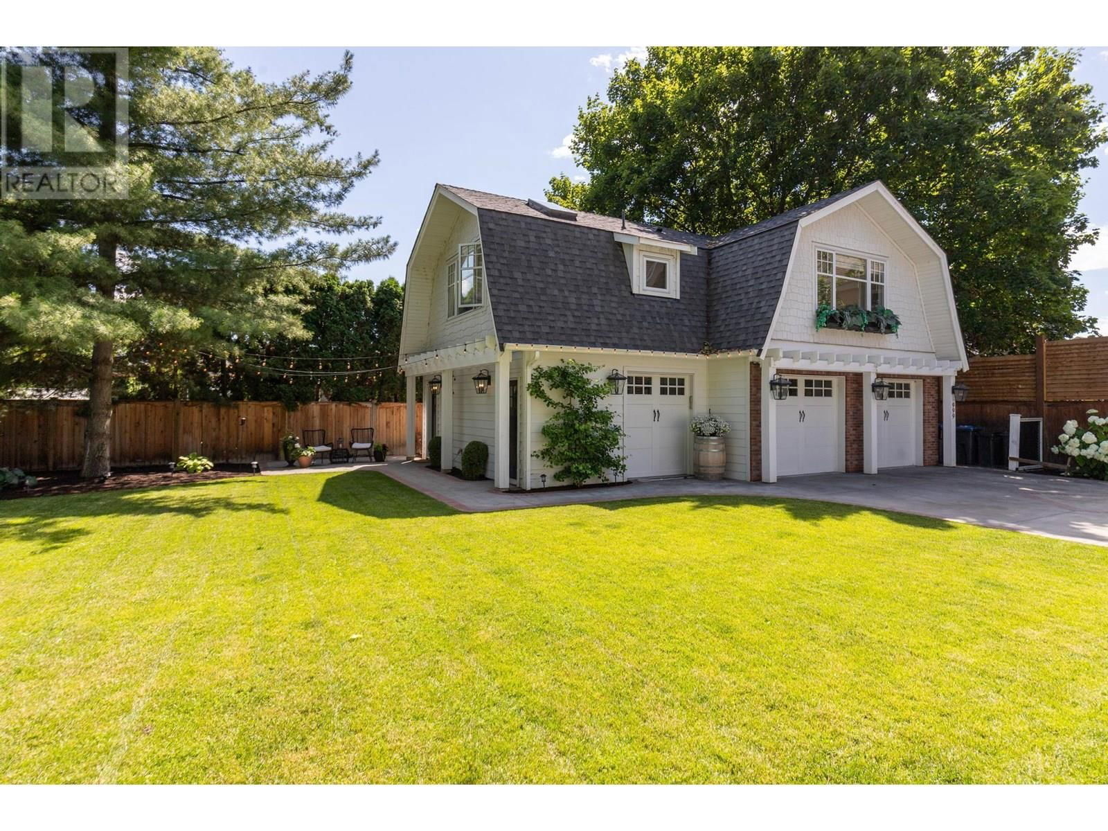 1001 LAWRENCE AVENUE Image 4