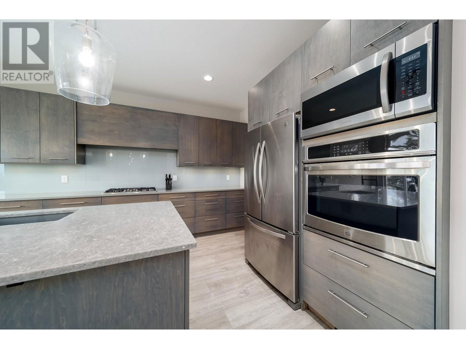 8612 HERITAGE DRIVE Image 17