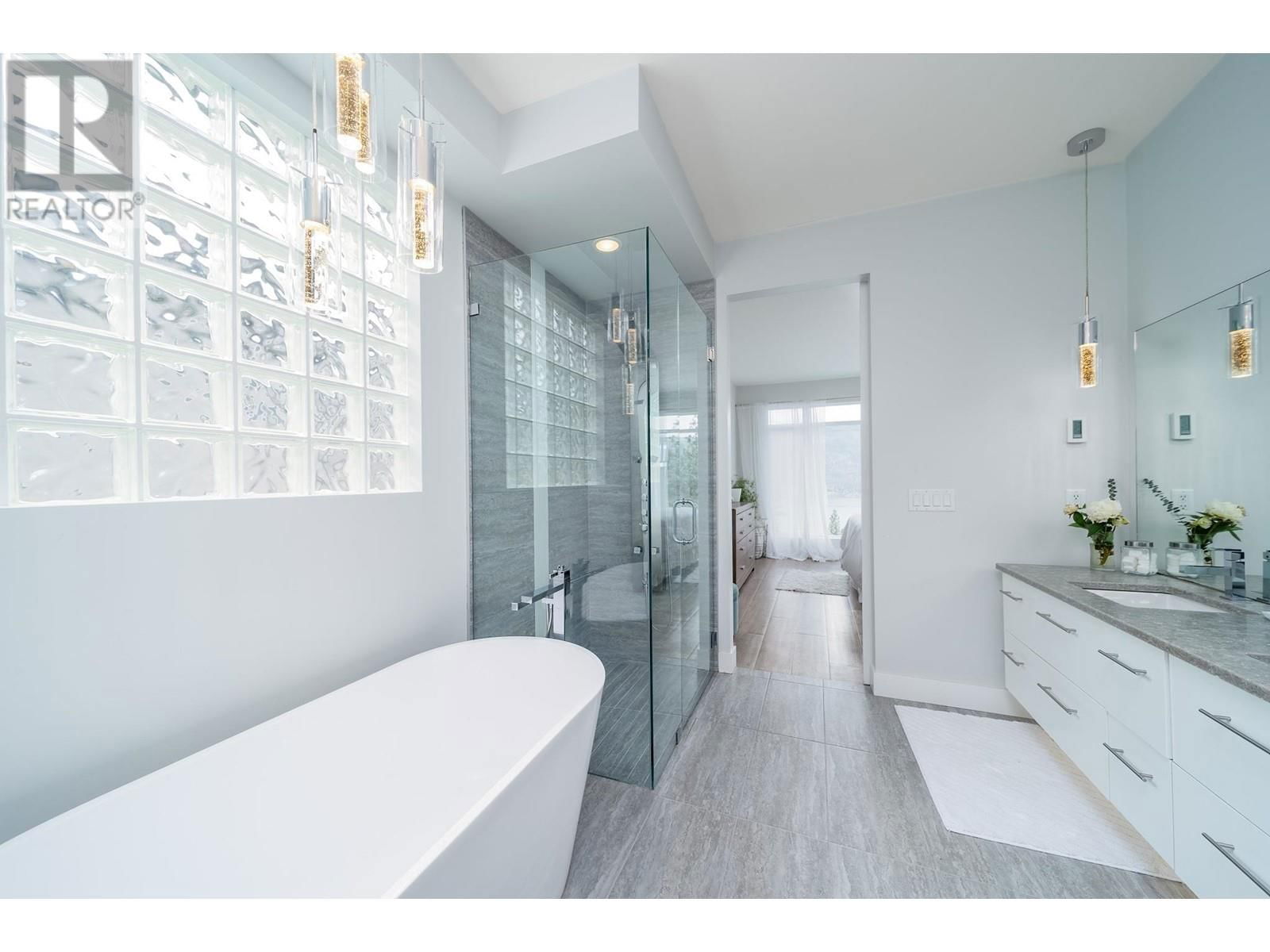 8612 HERITAGE DRIVE Image 28
