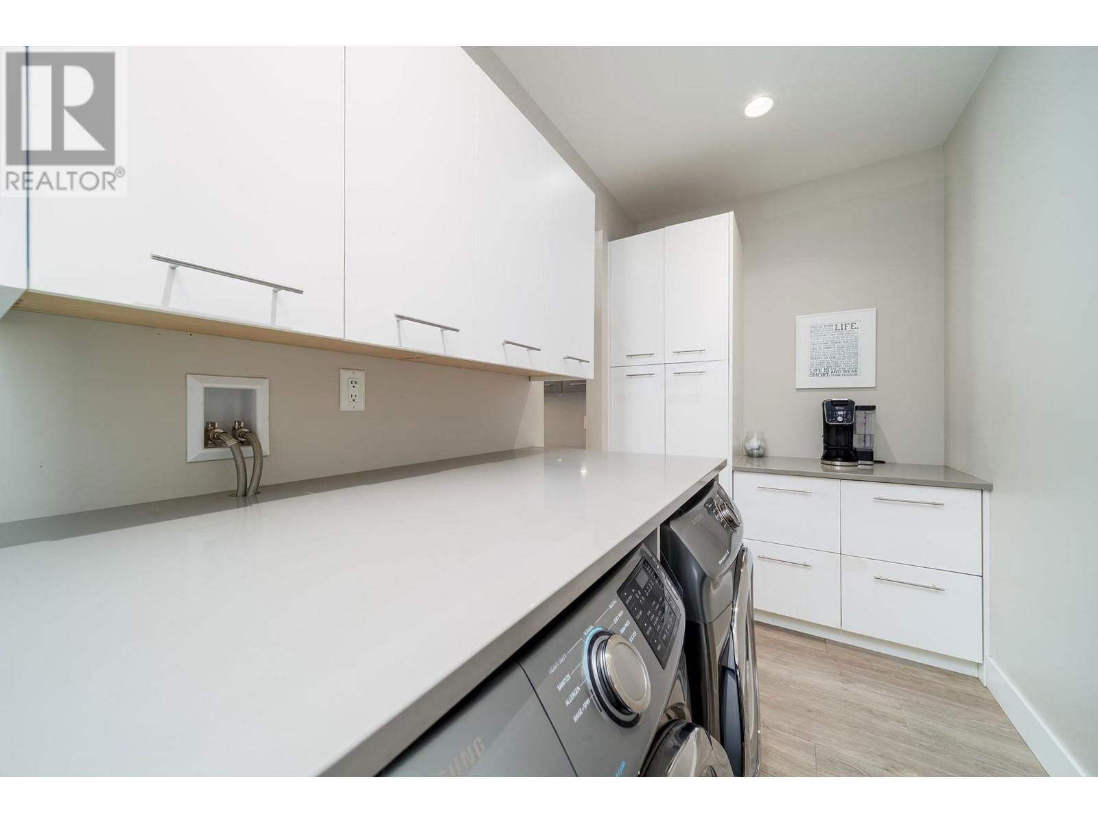 8612 HERITAGE DRIVE Image 29