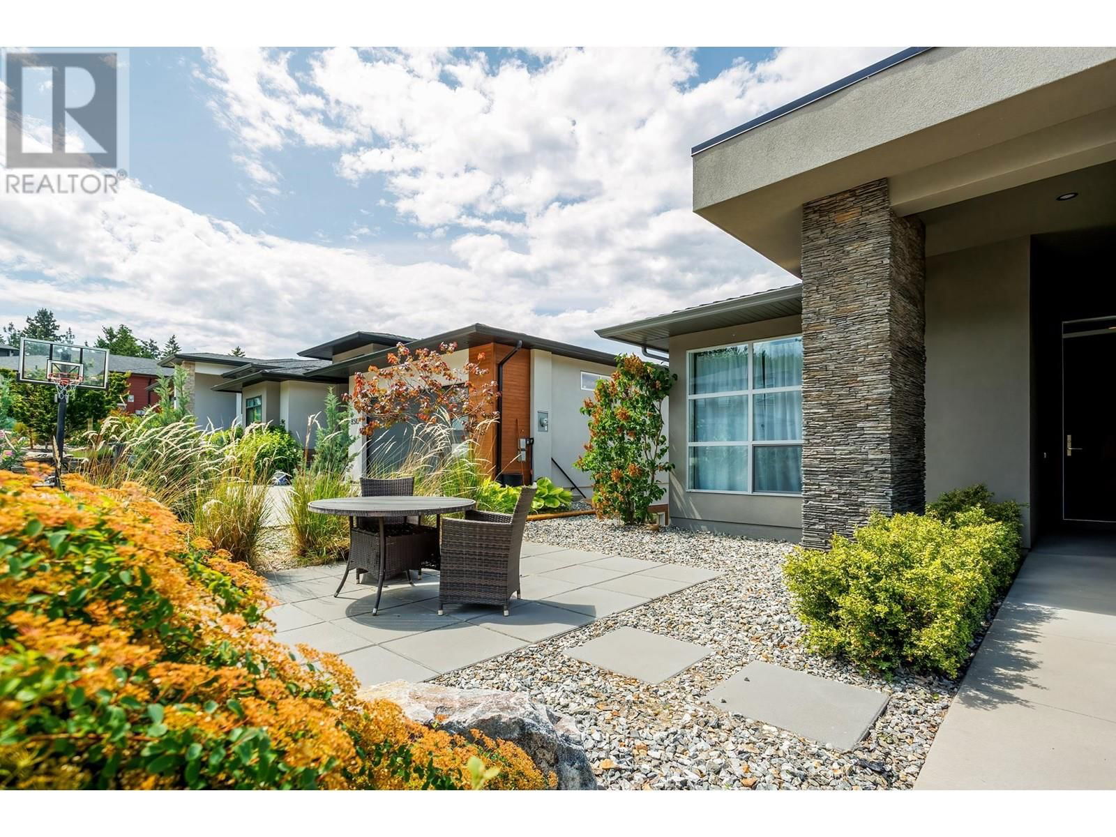 8612 HERITAGE DRIVE Image 54