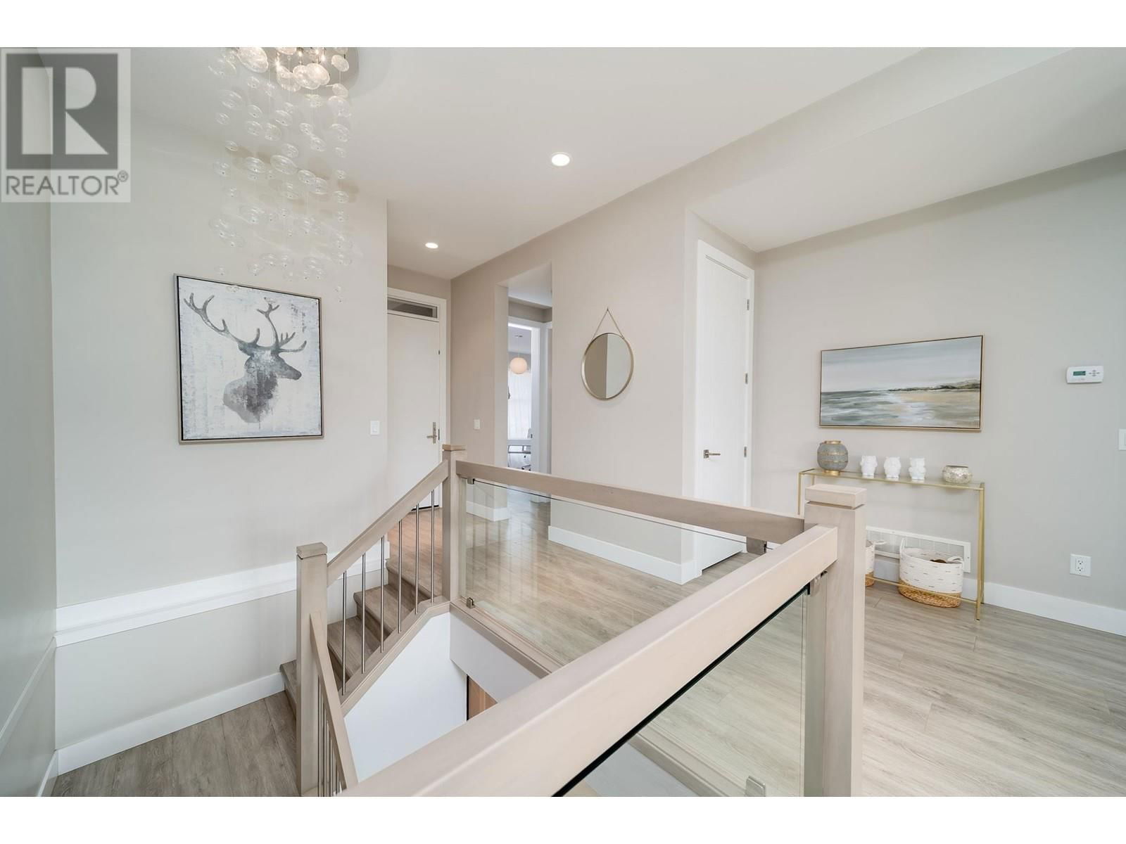 8612 HERITAGE DRIVE Image 9