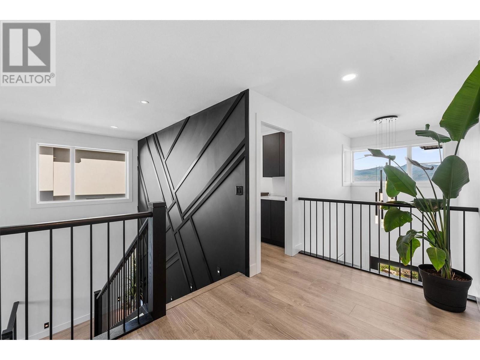 1528 CABERNET WAY Image 33