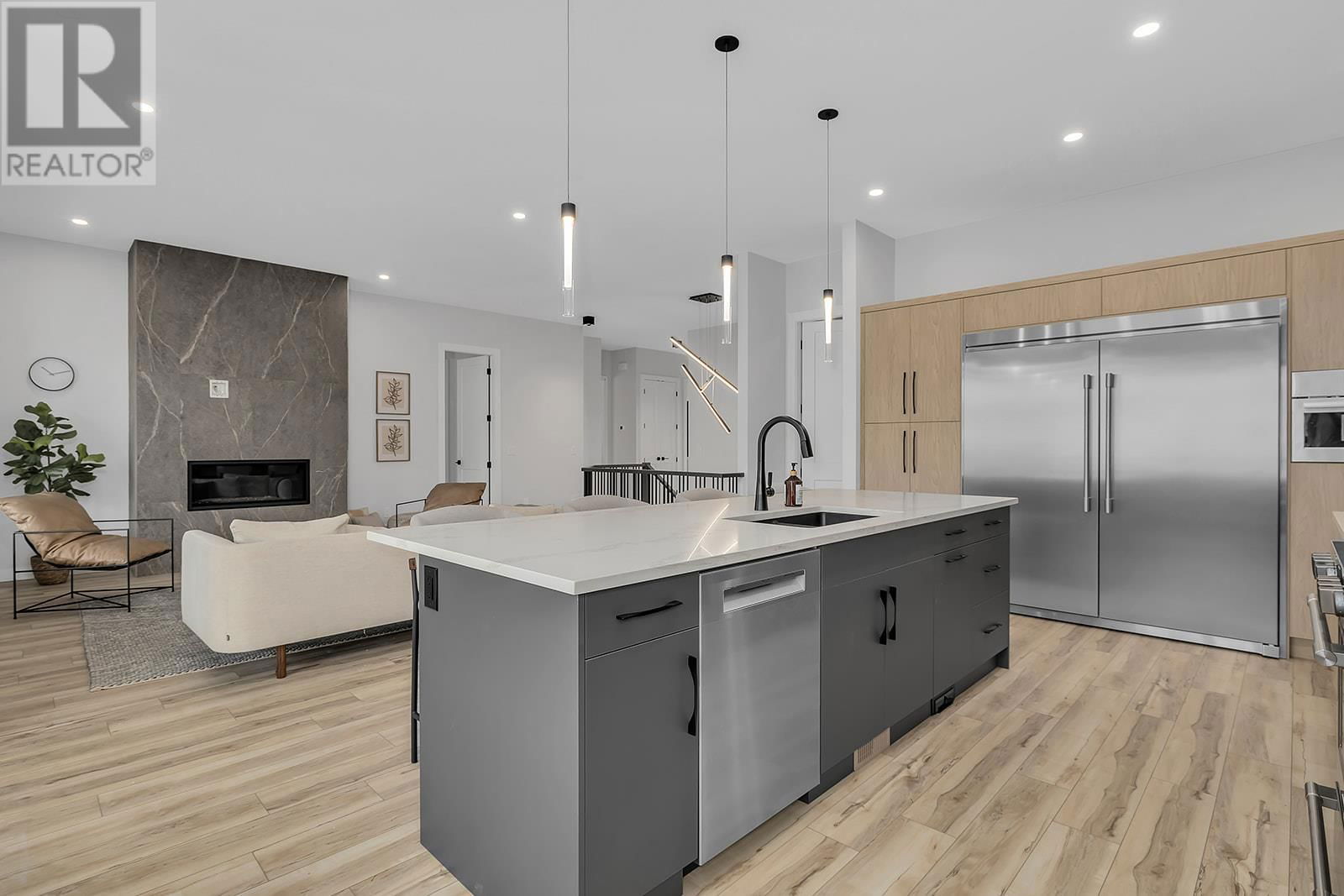 771 CARNOUSTIE DRIVE Image 17