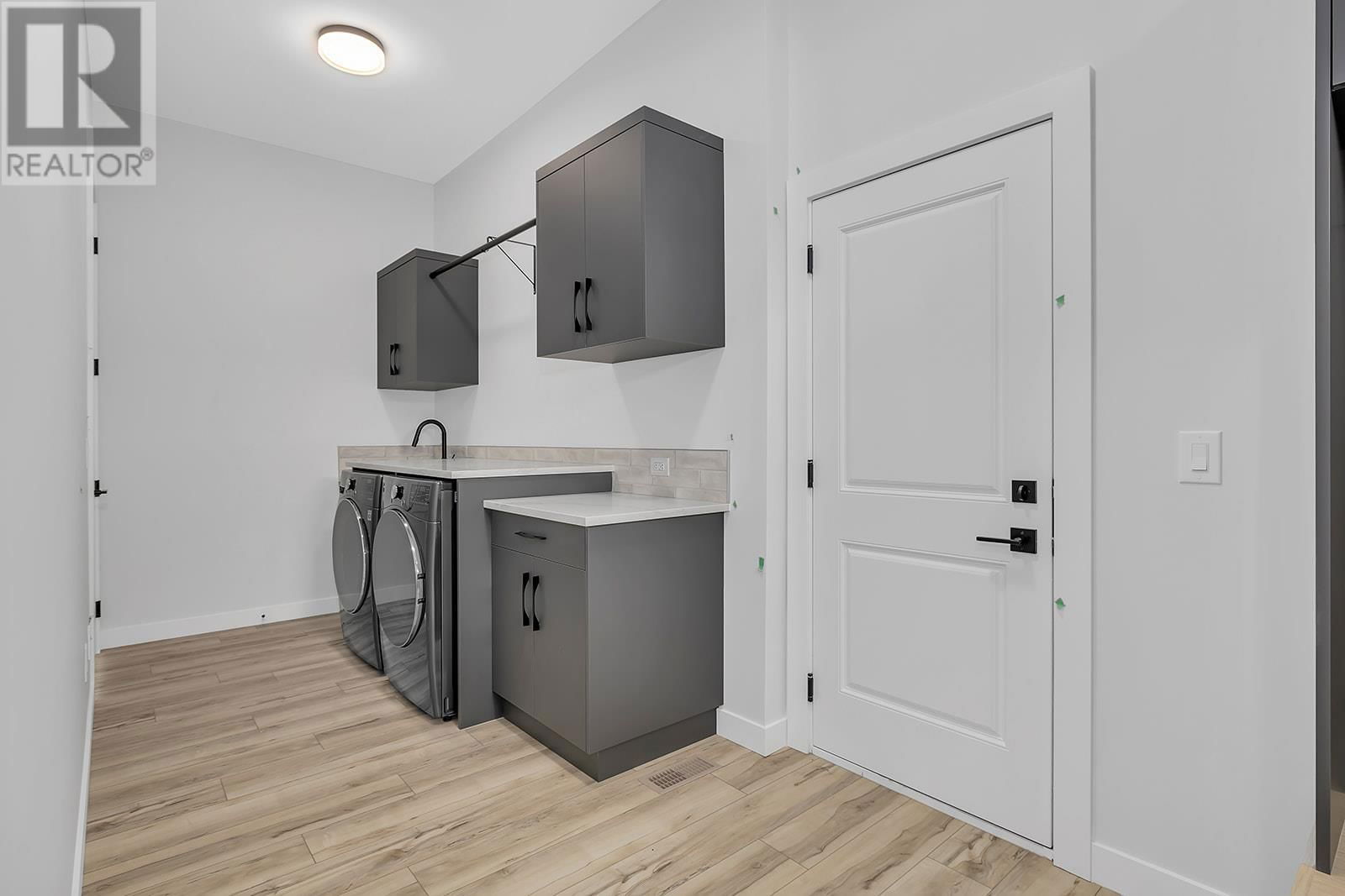 771 CARNOUSTIE DRIVE Image 27