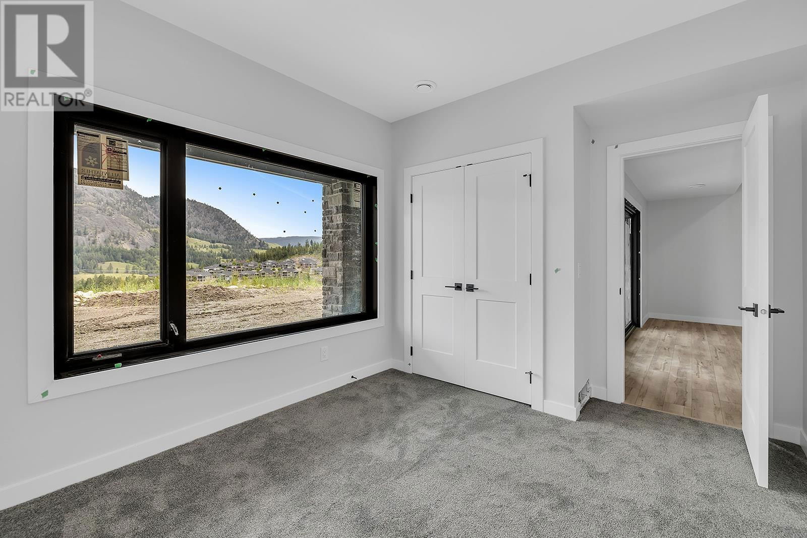 771 CARNOUSTIE DRIVE Image 39