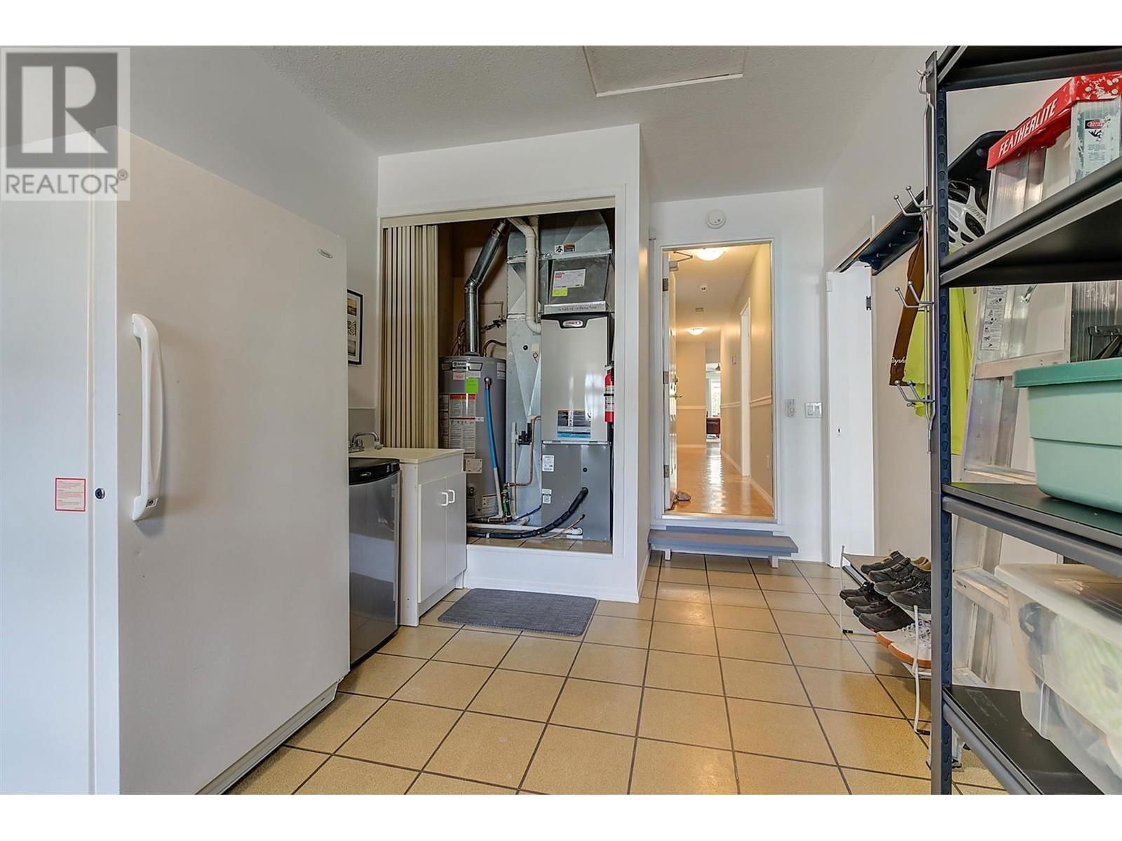 25 - 3370 CASORSO ROAD Image 26