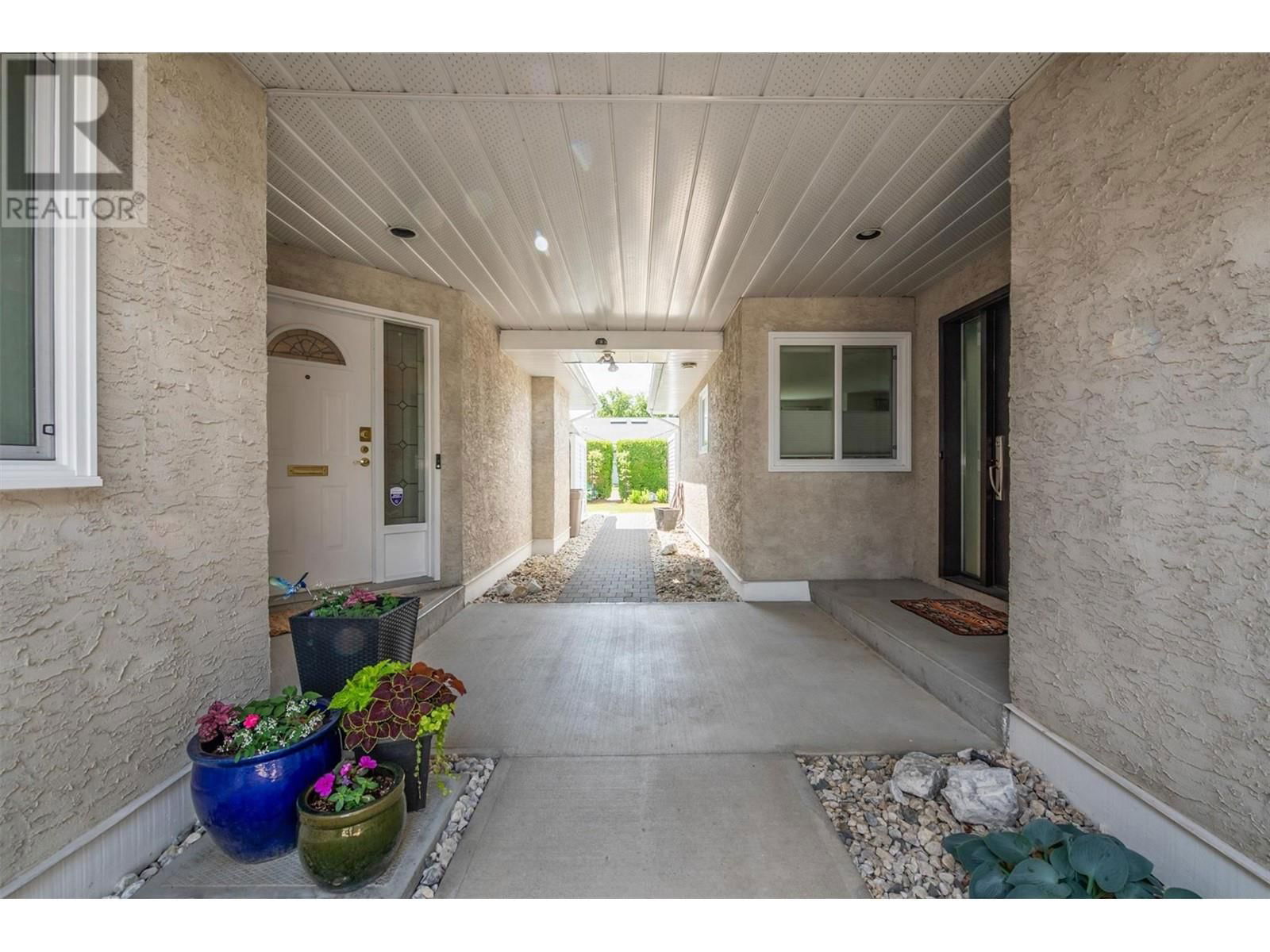 25 - 3370 CASORSO ROAD Image 38
