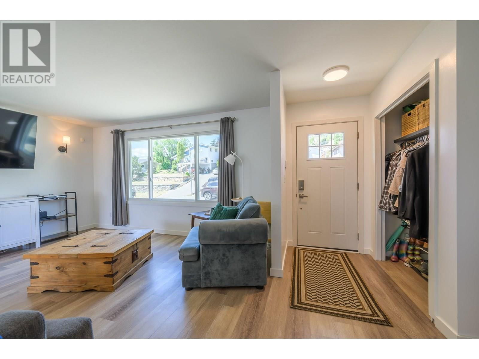 1737 PENNASK TERRACE Image 2