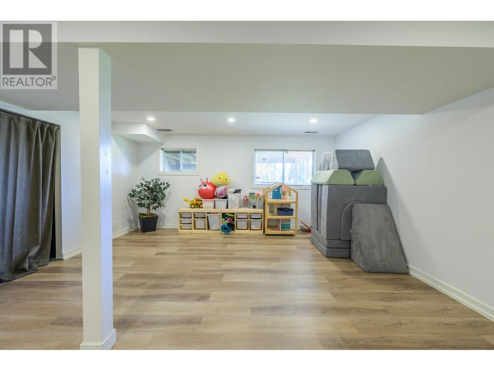 1737 PENNASK TERRACE Image 23