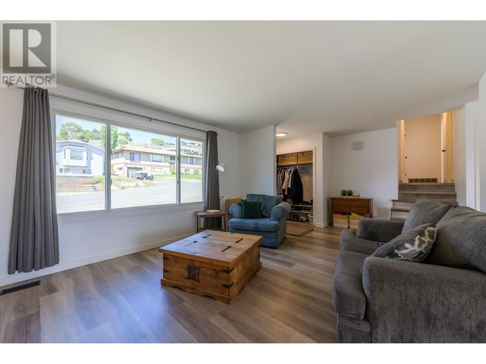 1737 PENNASK TERRACE Image 4