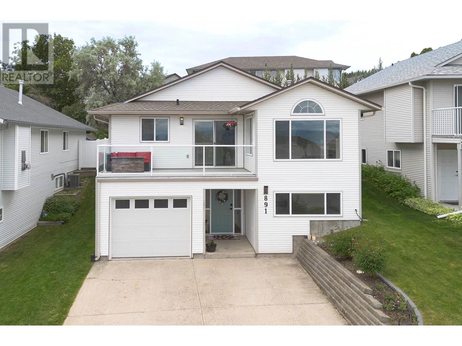 891 REGENT CRESCENT Image 1