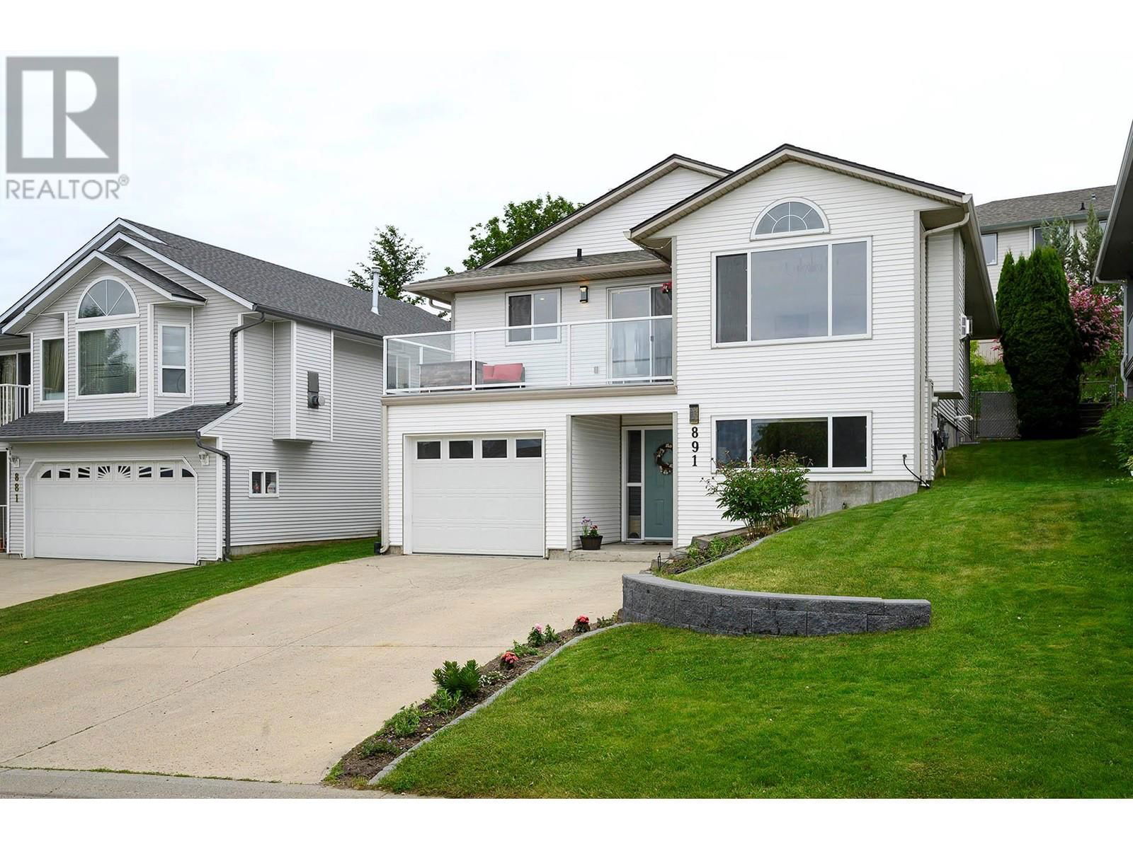 891 REGENT CRESCENT Image 2