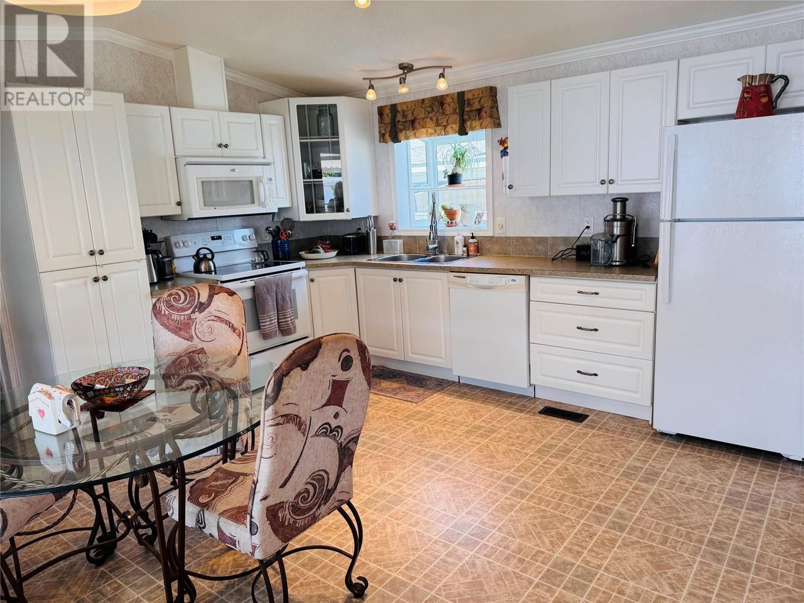41 - 7225 BOUNDARY DRIVE Image 10
