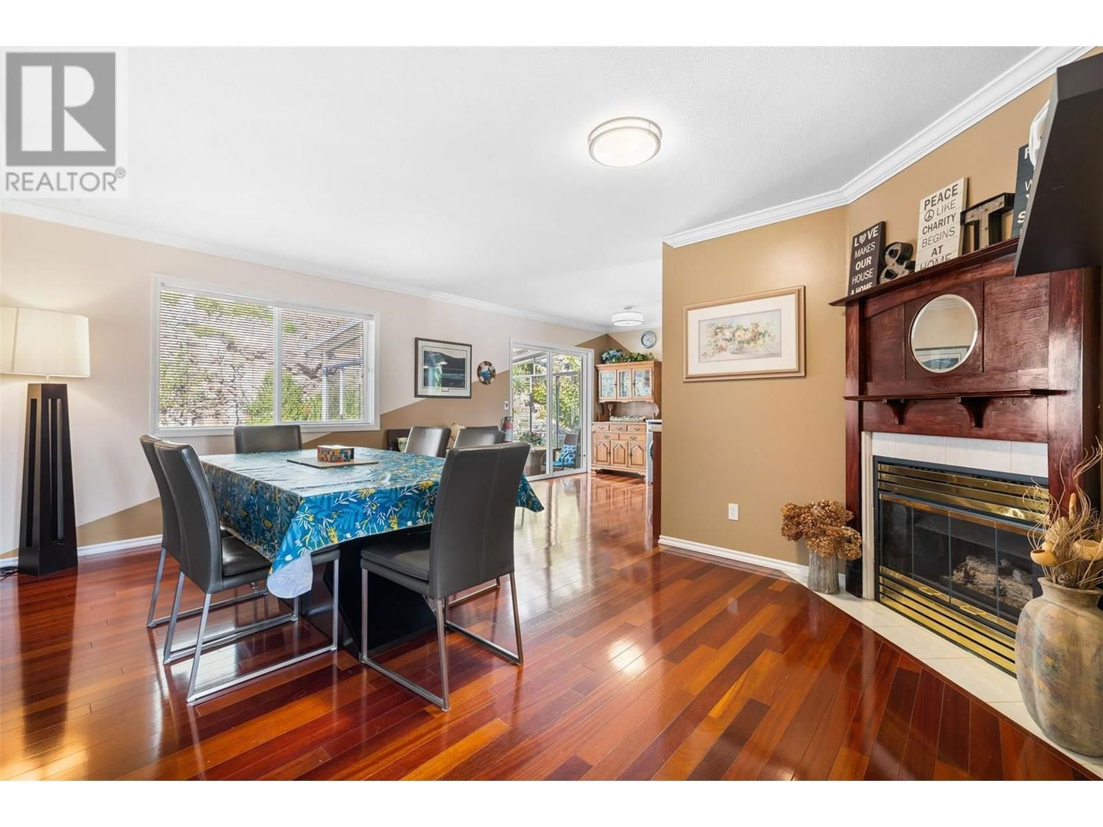 1056 CALEDONIA WAY Image 13