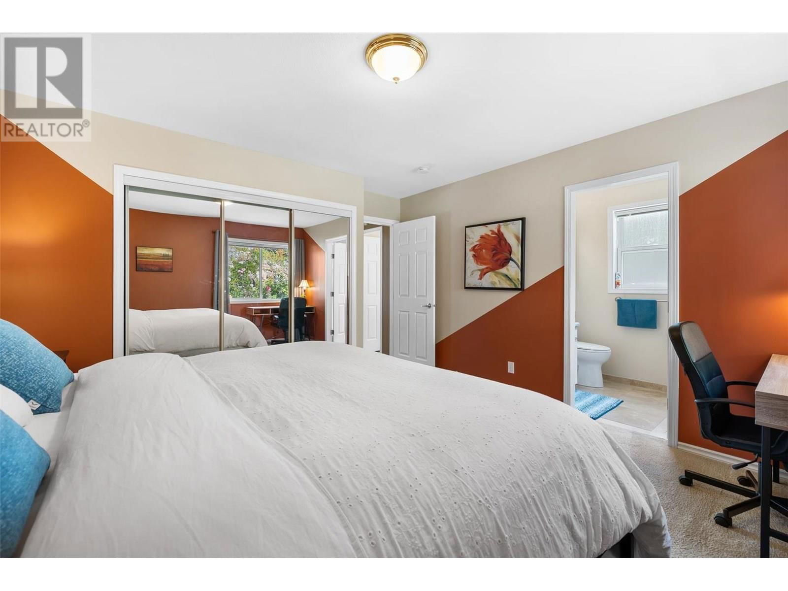 1056 CALEDONIA WAY Image 19