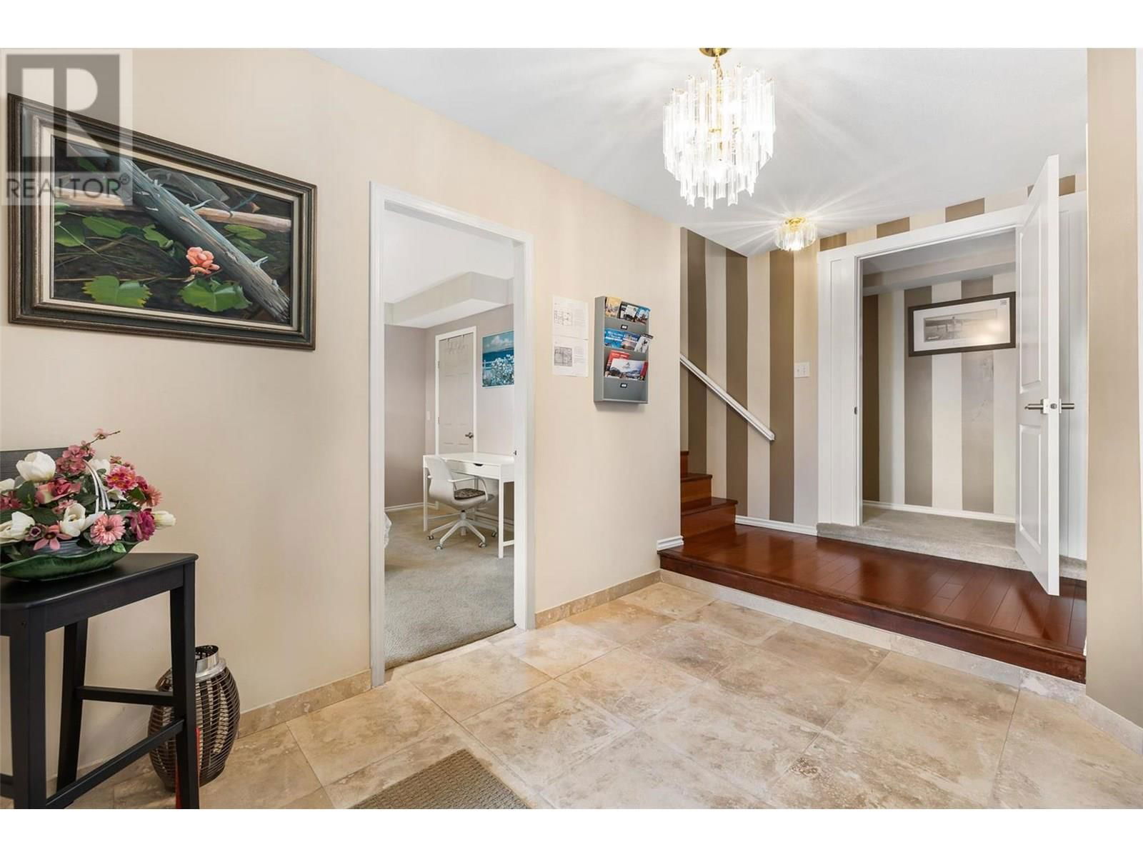 1056 CALEDONIA WAY Image 27