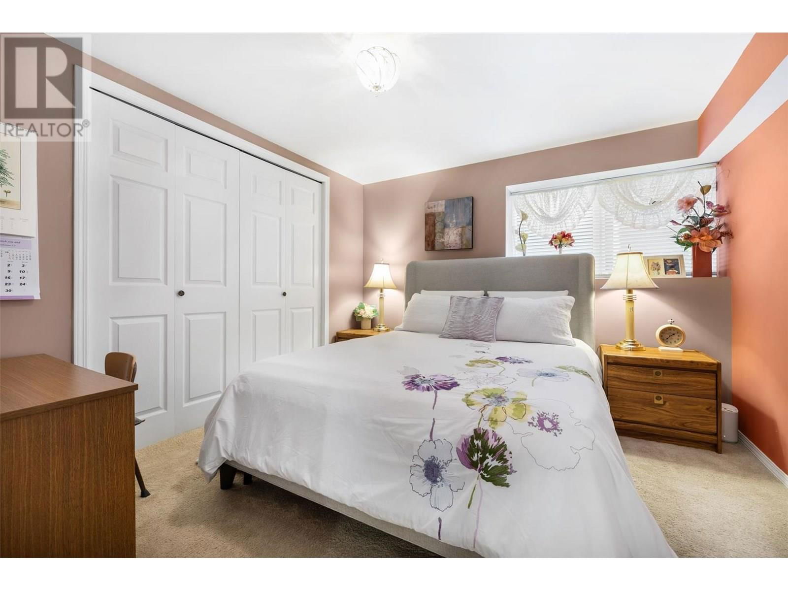1056 CALEDONIA WAY Image 28