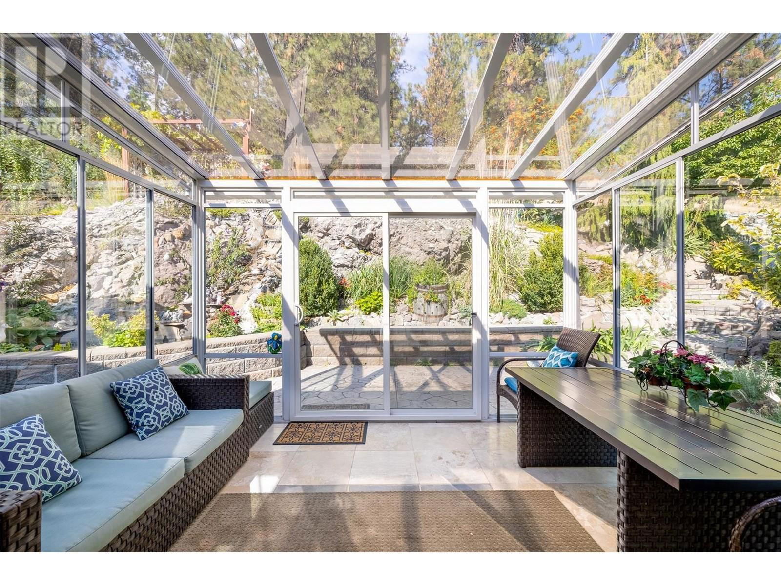 1056 CALEDONIA WAY Image 37