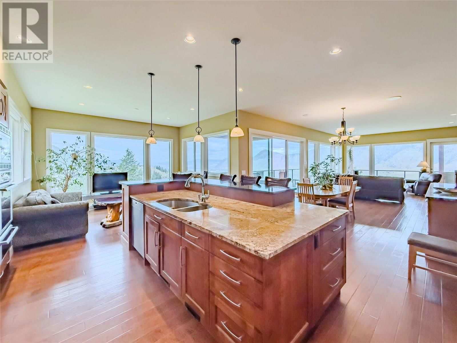 1760 CHEAKAMUS DRIVE Image 15