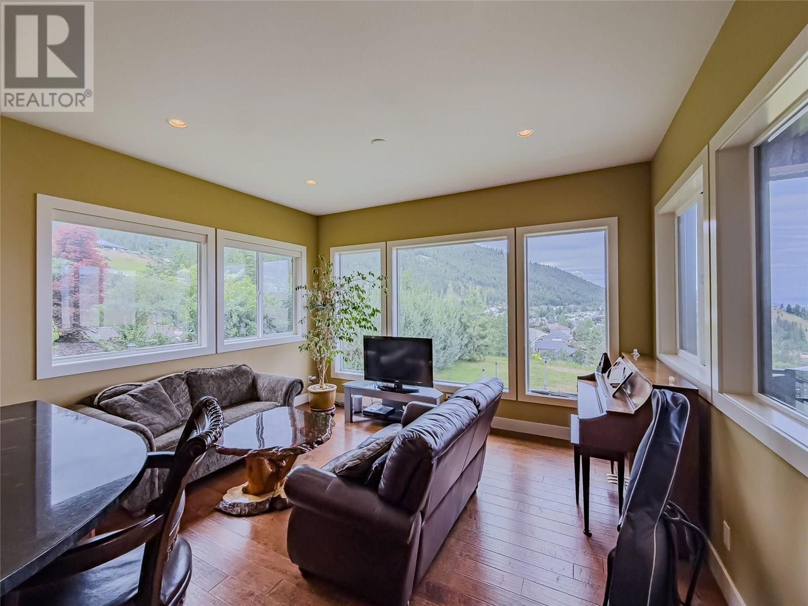 1760 CHEAKAMUS DRIVE Image 19