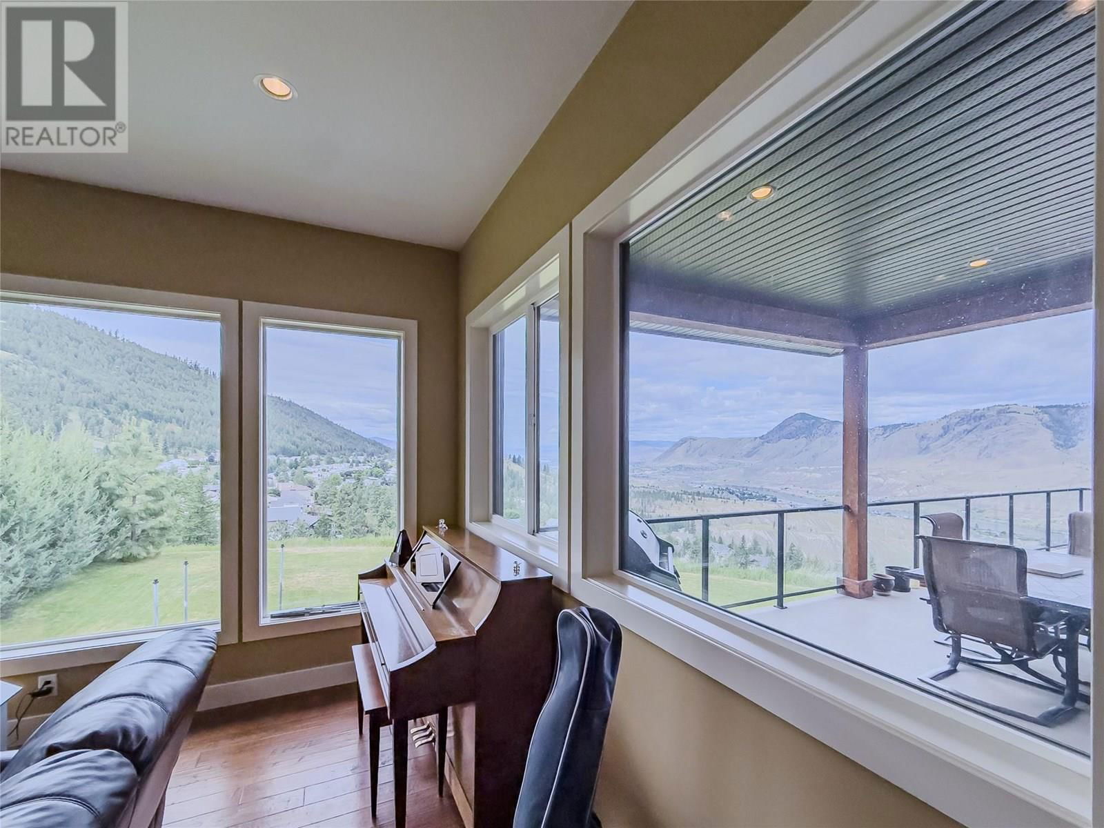 1760 CHEAKAMUS DRIVE Image 20