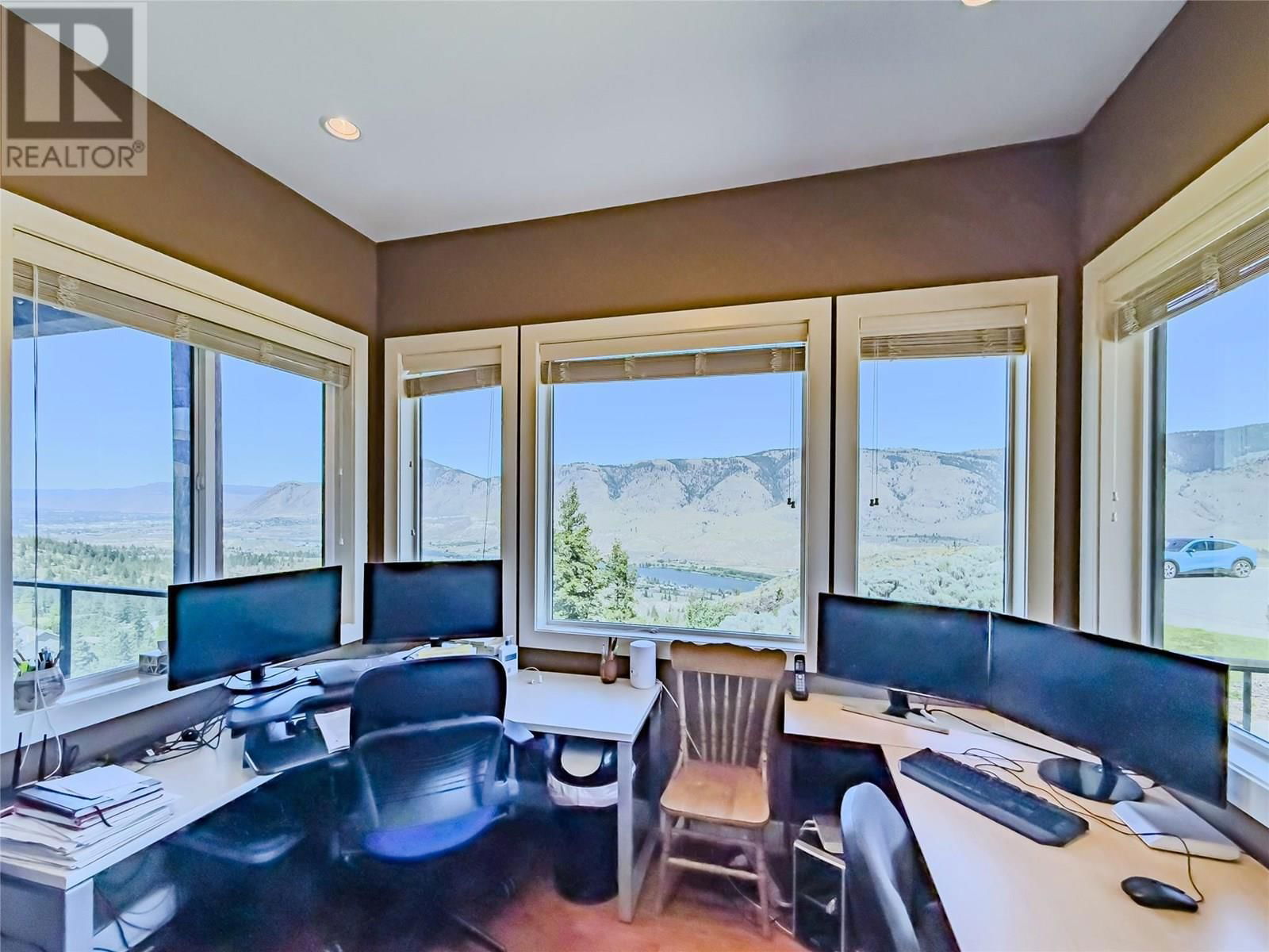 1760 CHEAKAMUS DRIVE Image 33