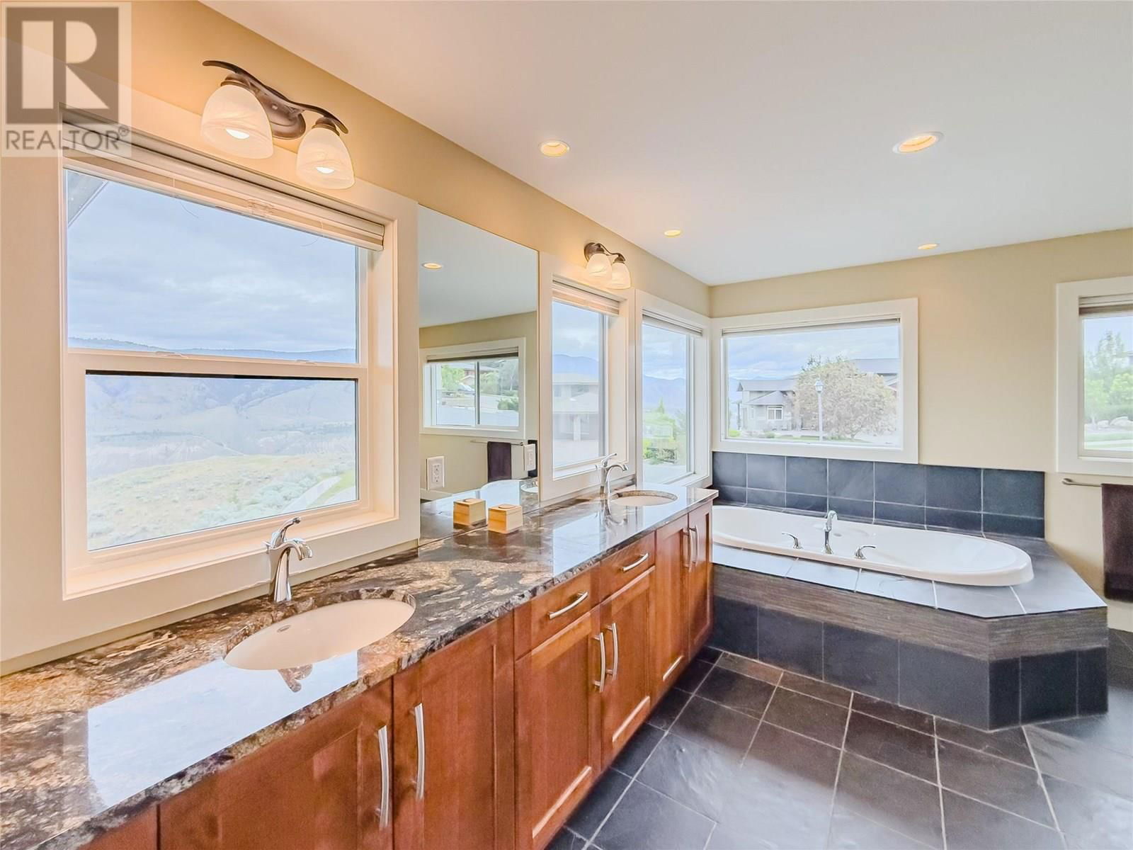1760 CHEAKAMUS DRIVE Image 40
