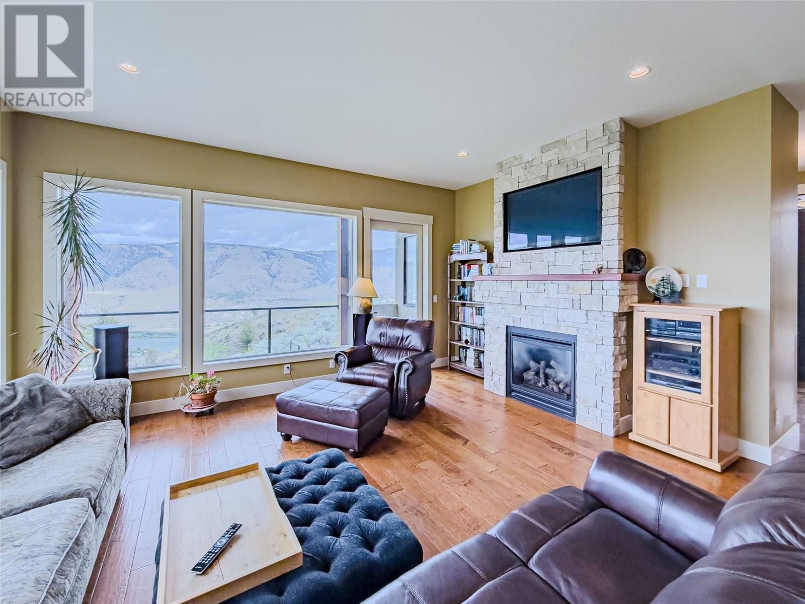 1760 CHEAKAMUS DRIVE Image 8