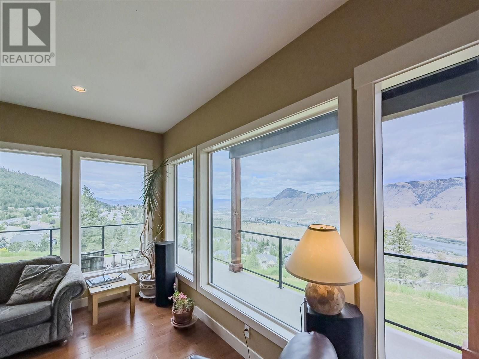 1760 CHEAKAMUS DRIVE Image 9