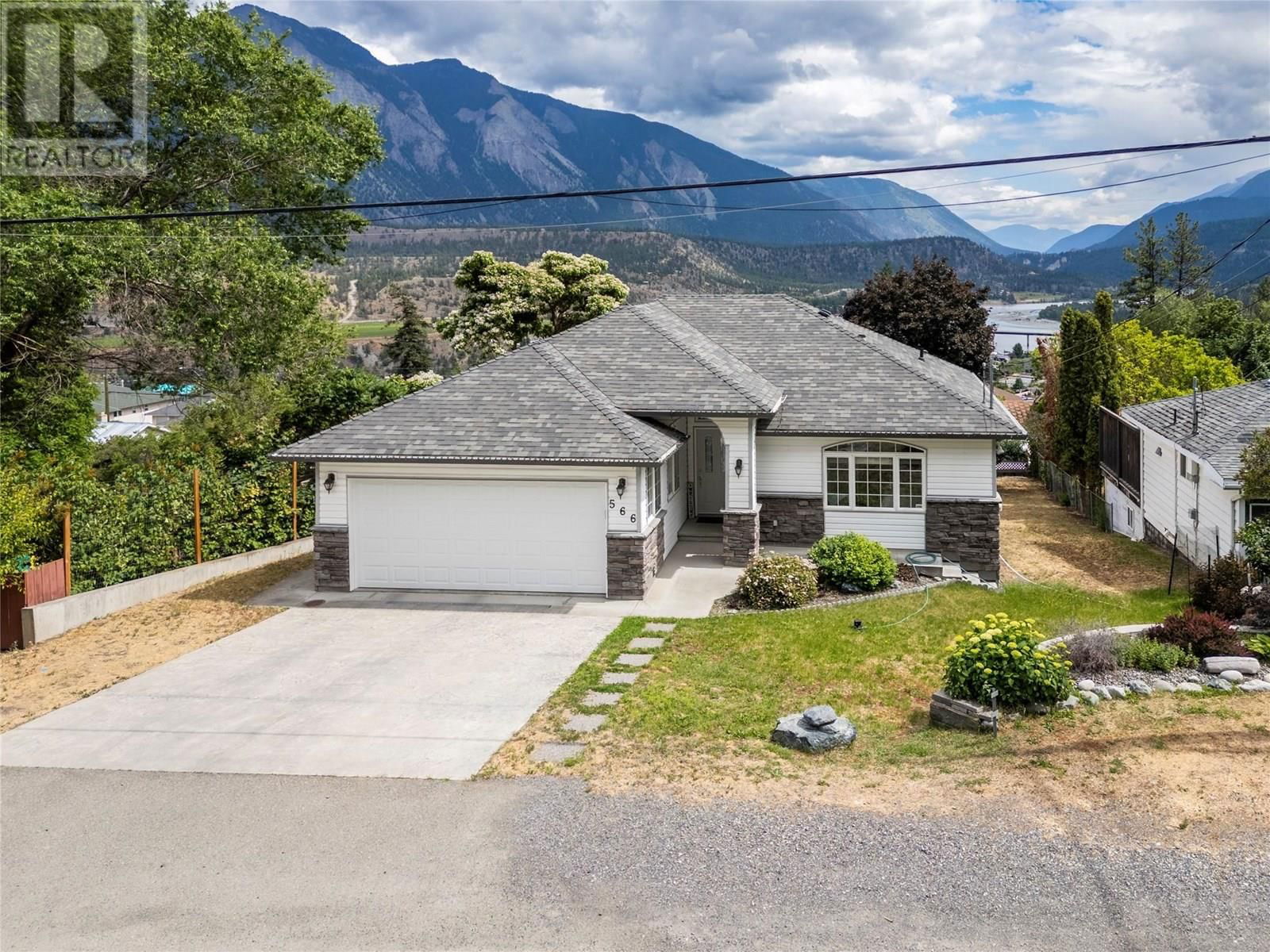 566 VICTORIA STREET Image 2