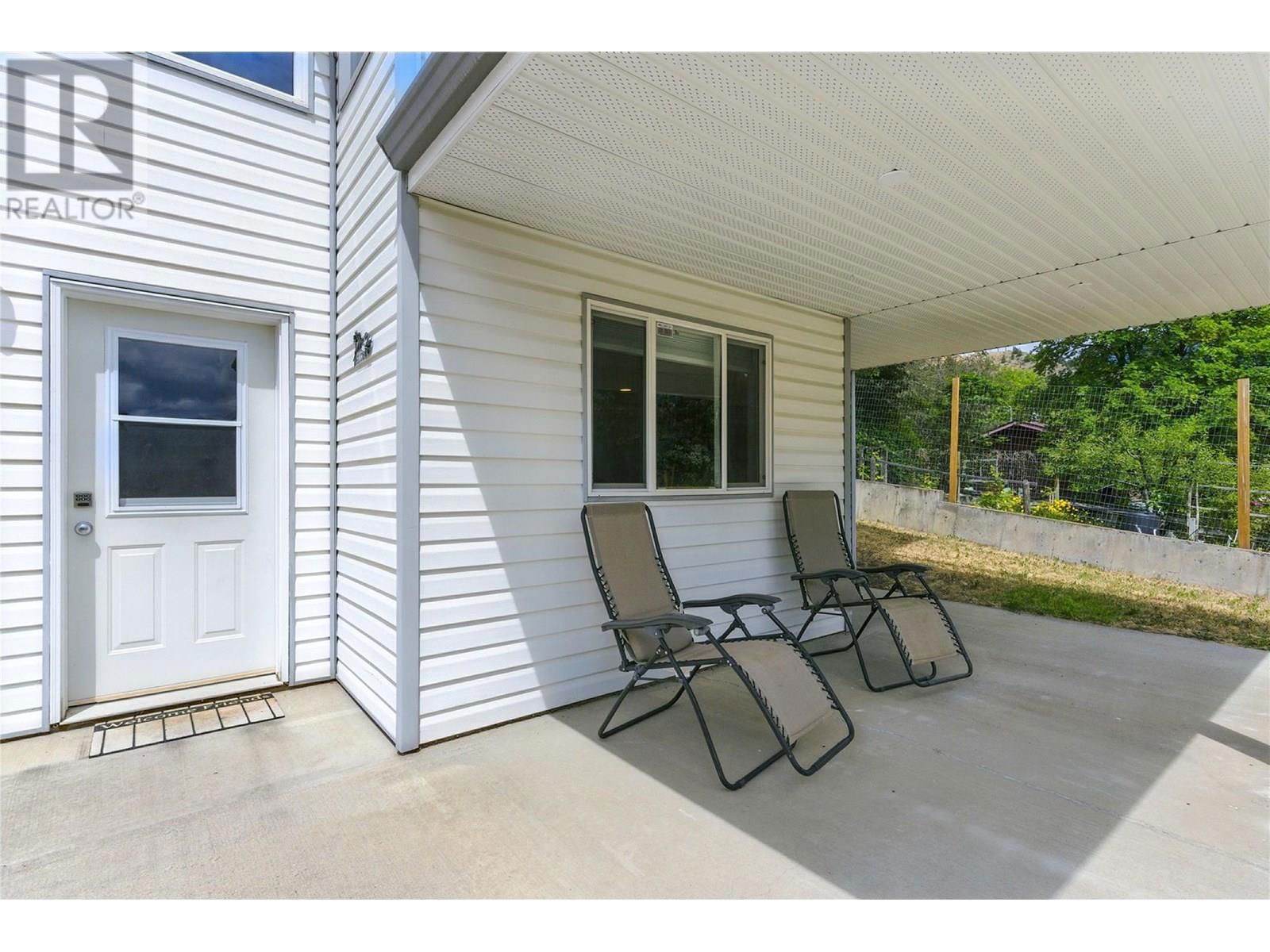 566 VICTORIA STREET Image 25