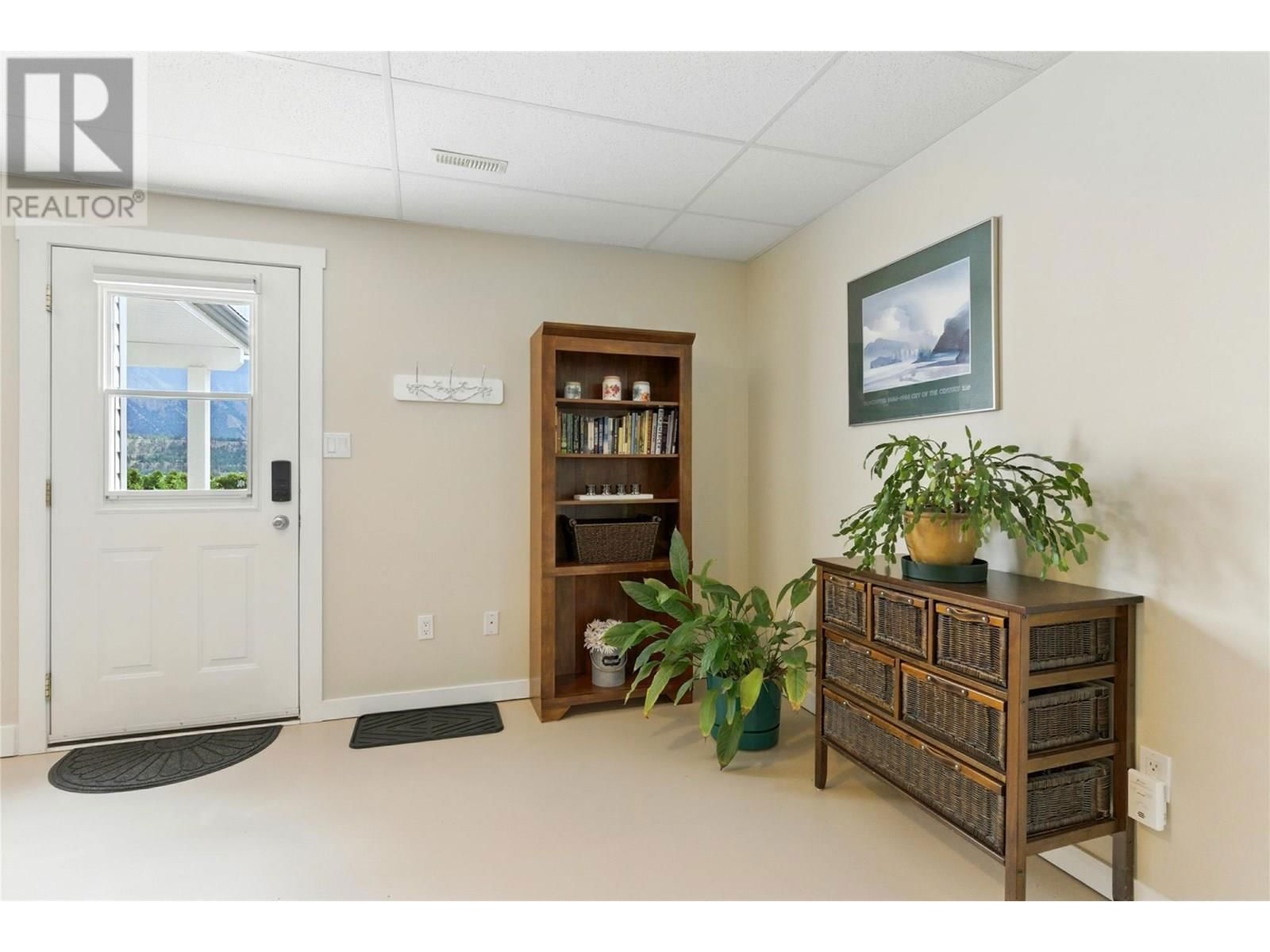 566 VICTORIA STREET Image 26