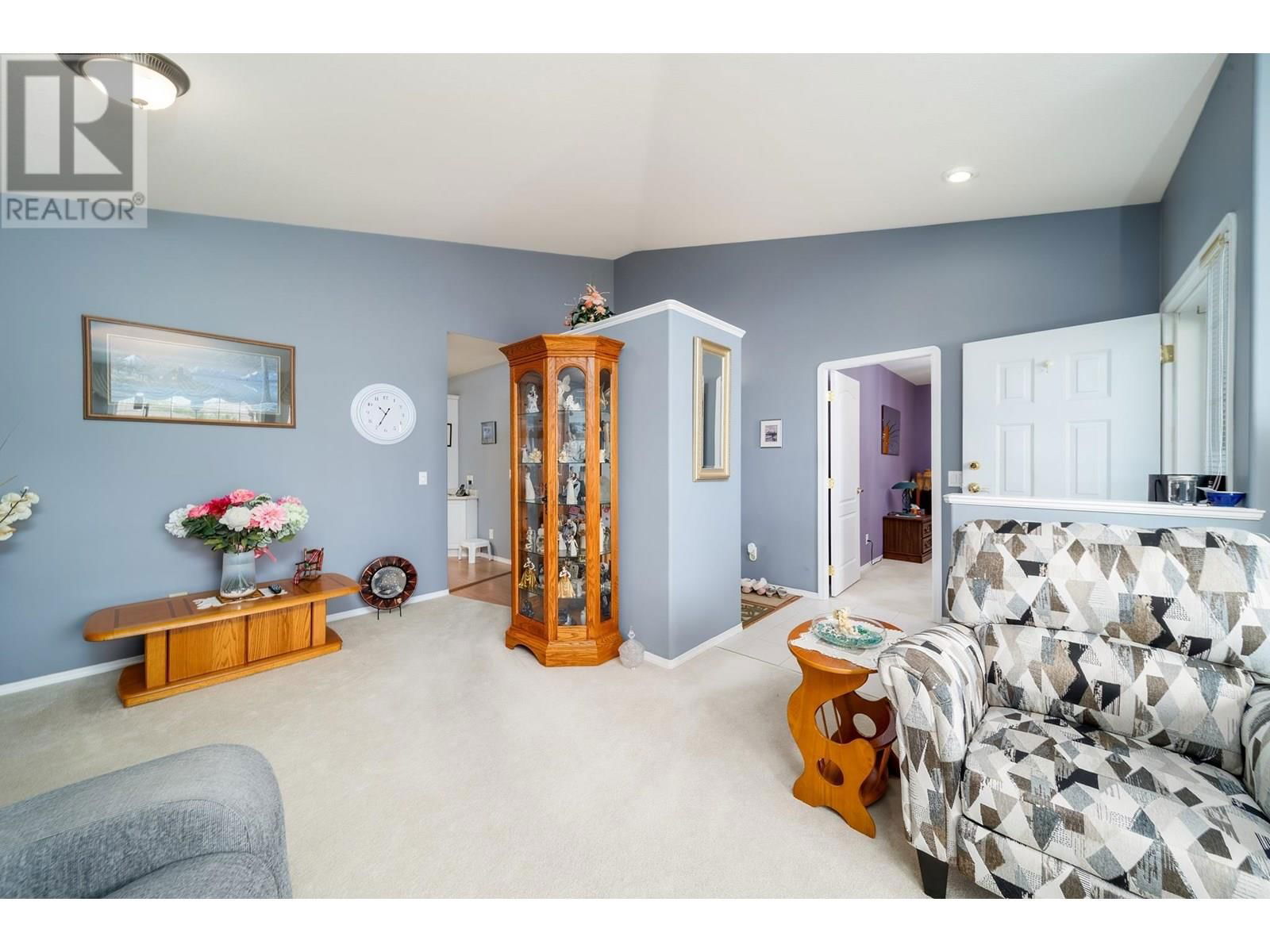 139 - 2250 LOUIE DRIVE Image 15