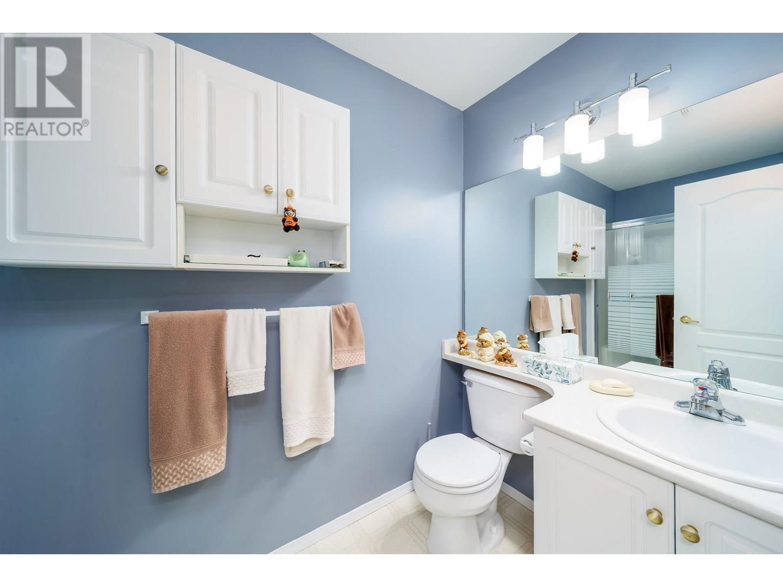 139 - 2250 LOUIE DRIVE Image 20