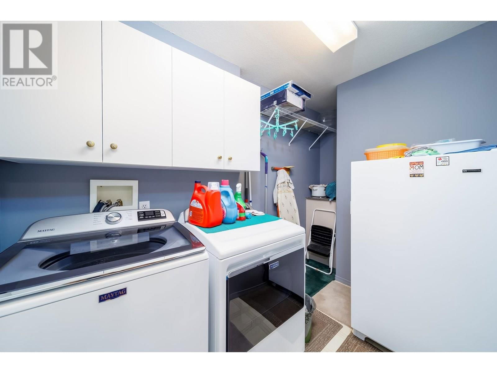 139 - 2250 LOUIE DRIVE Image 21