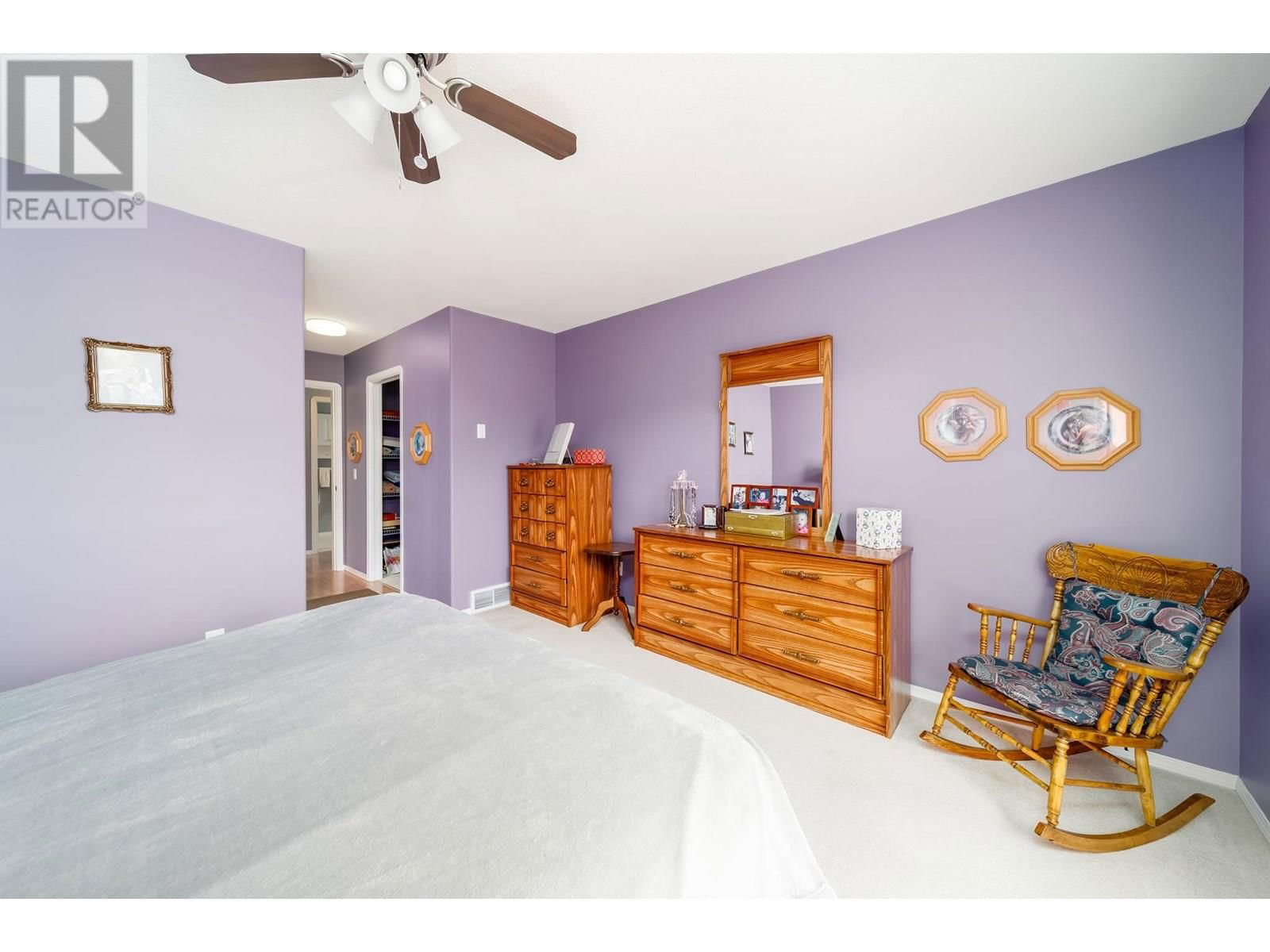 139 - 2250 LOUIE DRIVE Image 25