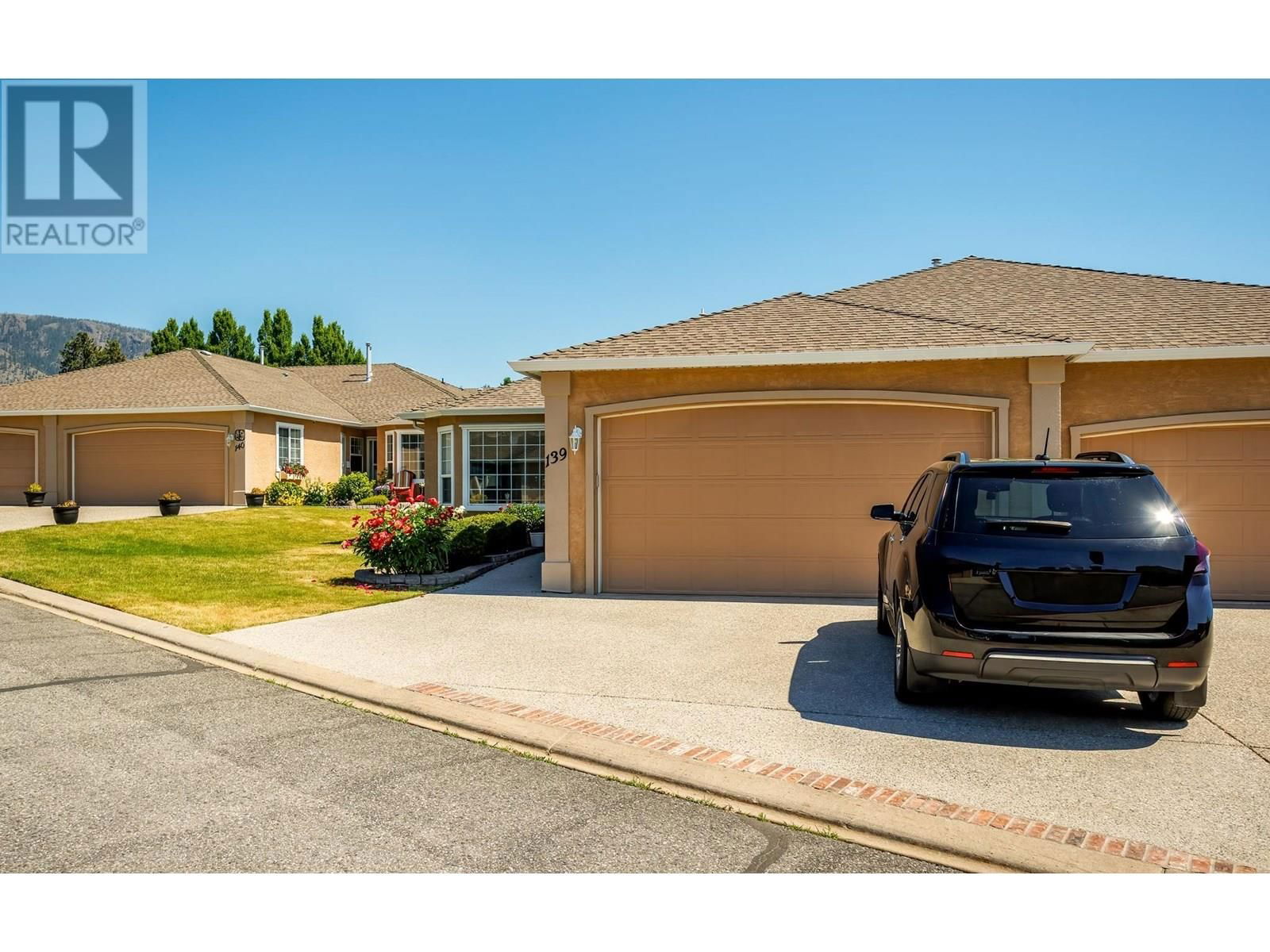139 - 2250 LOUIE DRIVE Image 27