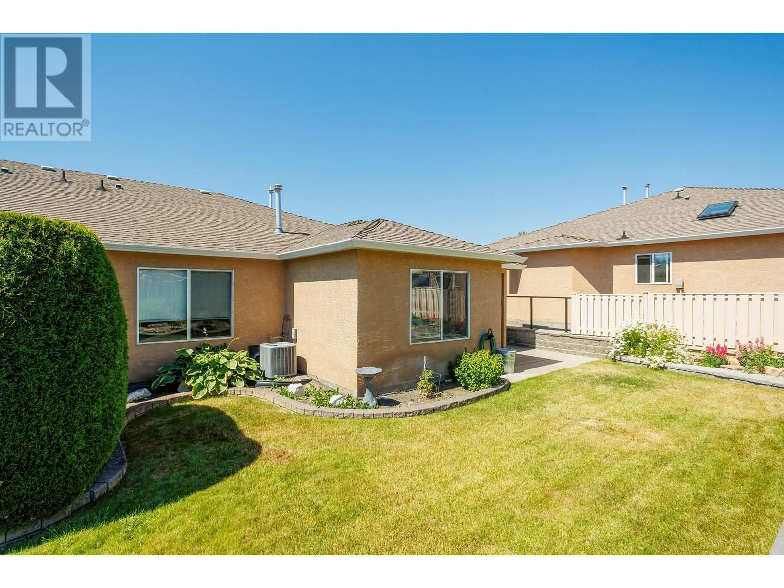 139 - 2250 LOUIE DRIVE Image 30